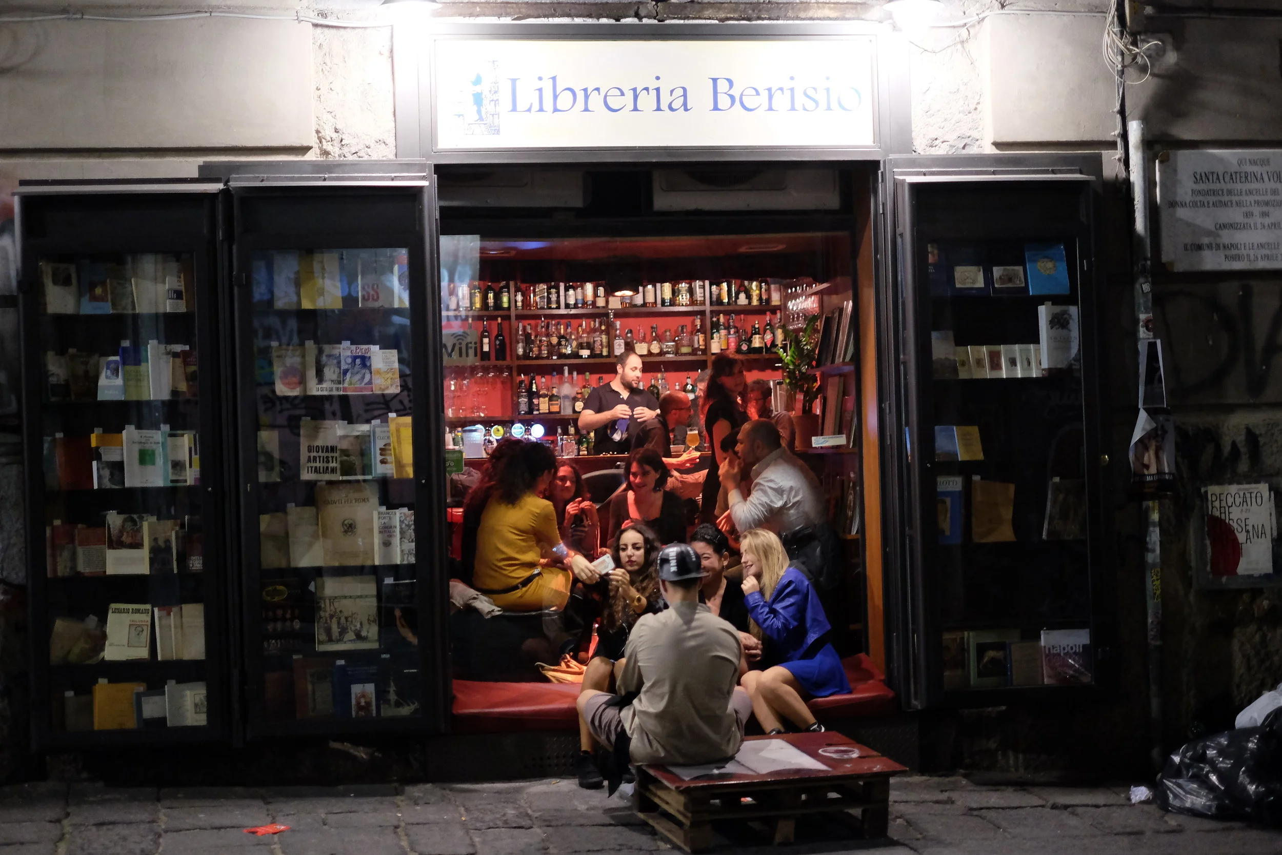 Another book shop/bar Libreria Berisio, Via Port'Alba, 28, 80134 Napoli.
