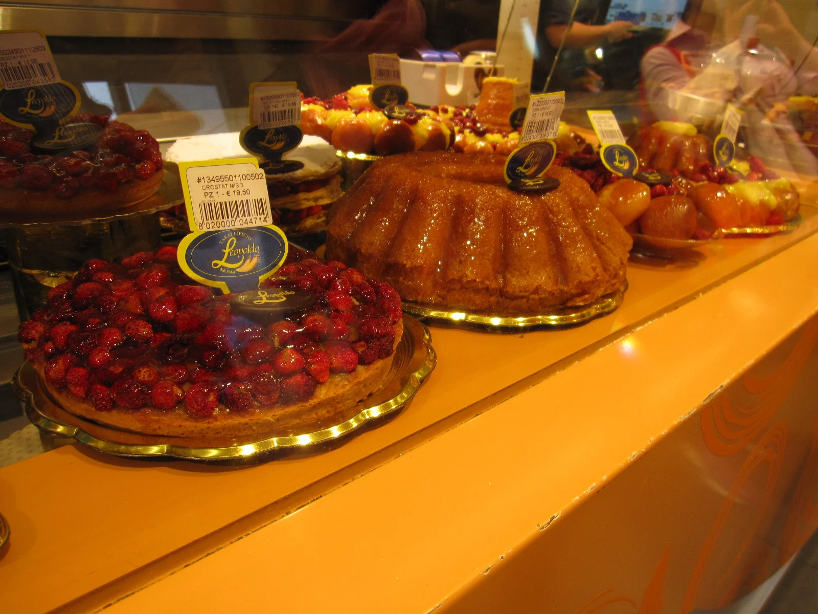 Stunning cakes at Leopoldo.