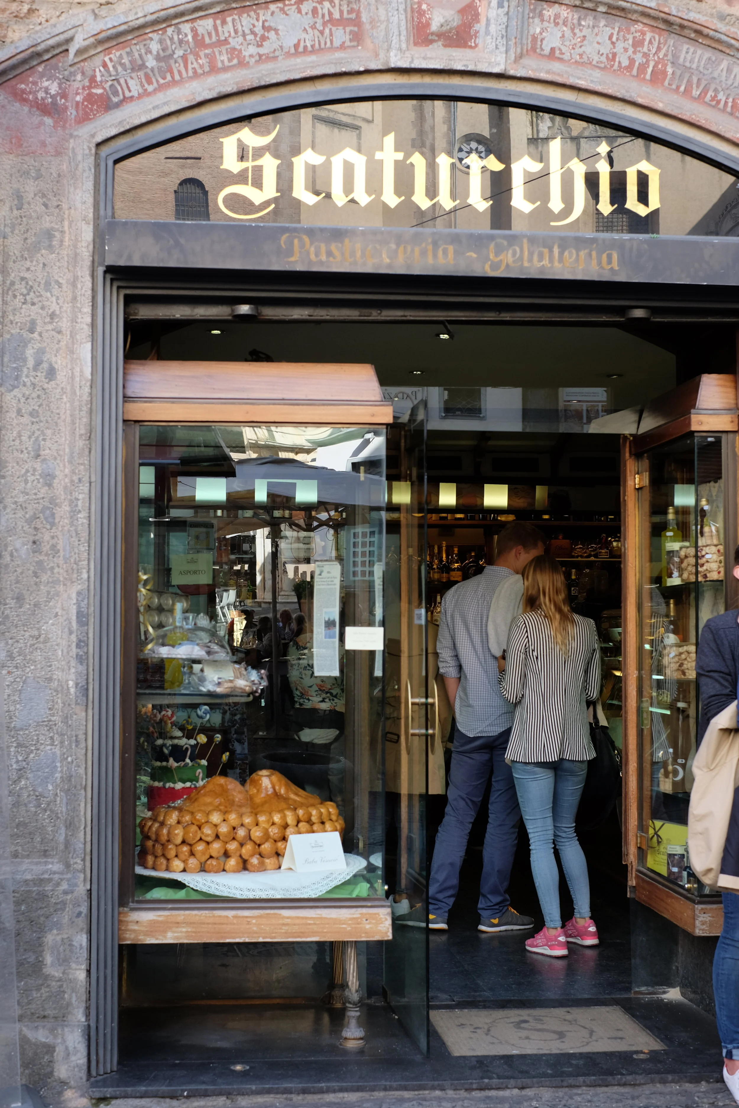 The famous Scaturchio.