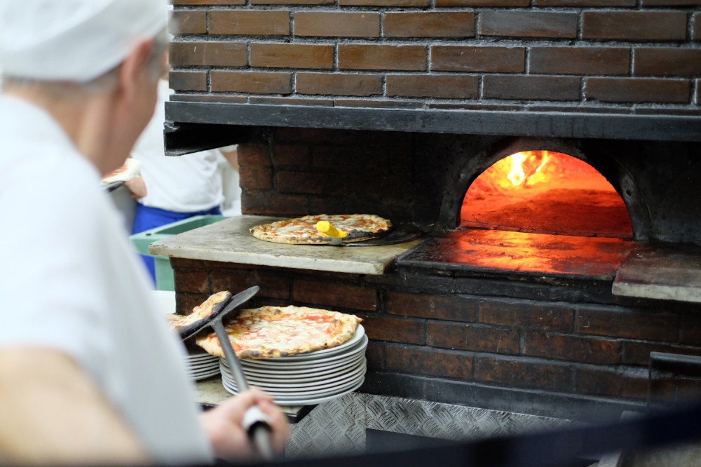 Antica Pizzeria da Michele, since 1870 at Via Cesare Sersale, 1, 80139.