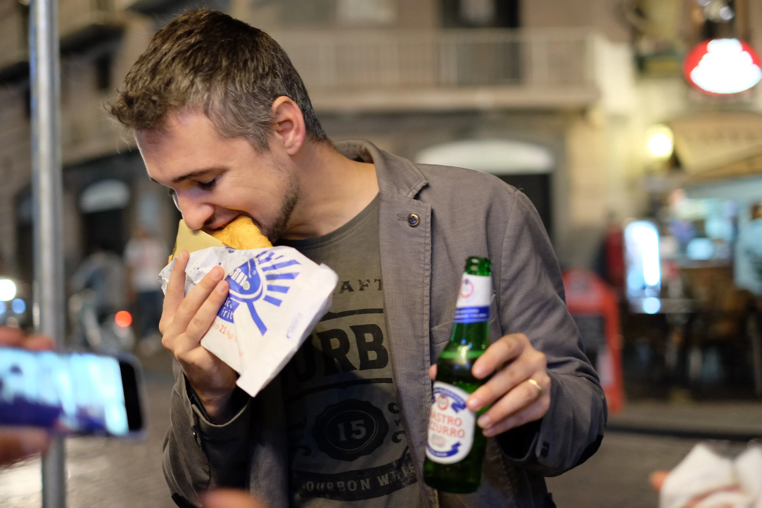 French friends love the fried pizza take away from Sorbillo, Piazza Trieste E Trento, 53, 80132 Napoli.