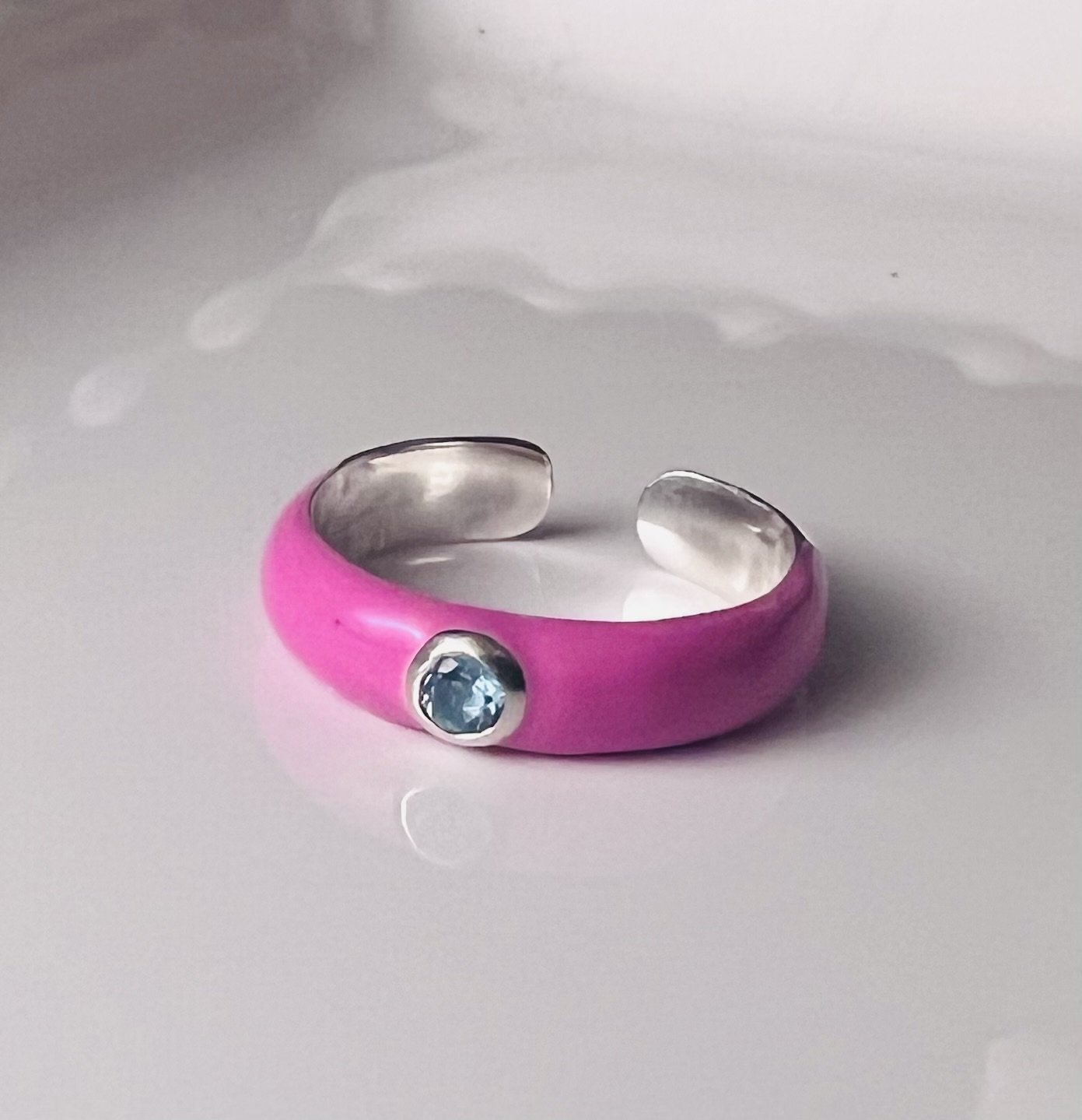 Bubble Gum Ice Ring Cuff