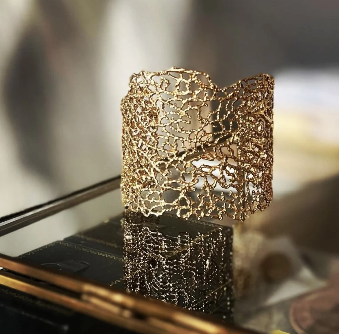 Gold Medium Sea Fan Cuff