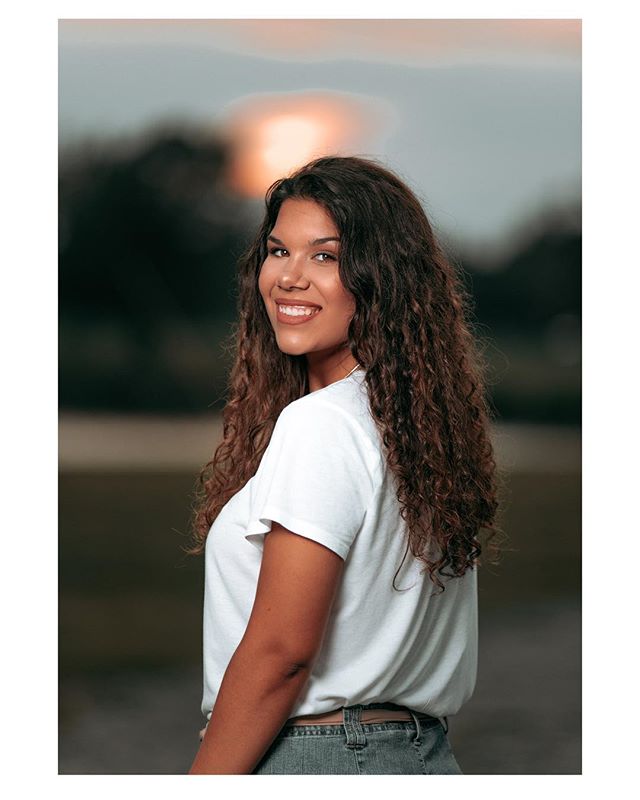📸 #fashion #fashionphotography #fashioneditorial #editorialphotography #ootd #streetphotography #seniorpictures #graduation #sunset #newyear #portraitphotography #portrait #portraiture #ncphotographer #nikonphotography #nikontop #nikonusa #portraitv
