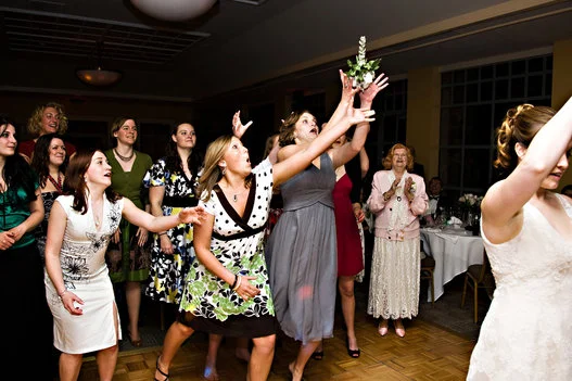 Top 30 Bridal Bouquet Toss Songs BLEU GARTERS