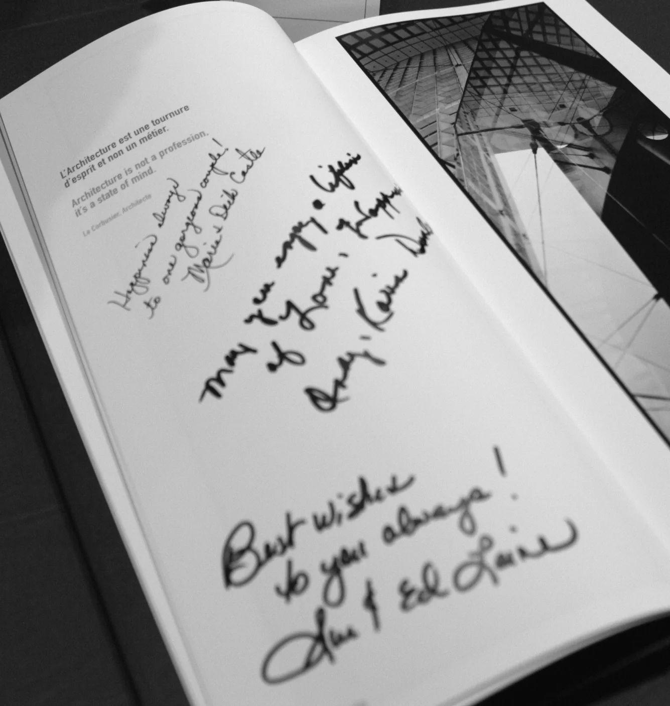 Coffee-table-book-unique-wedding-guest-book-ideas.jpg