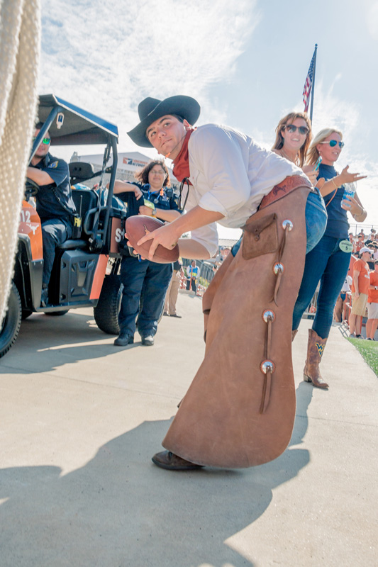 Cowboys_UTvWV_WebComp_20161112IMG_3934176.jpg