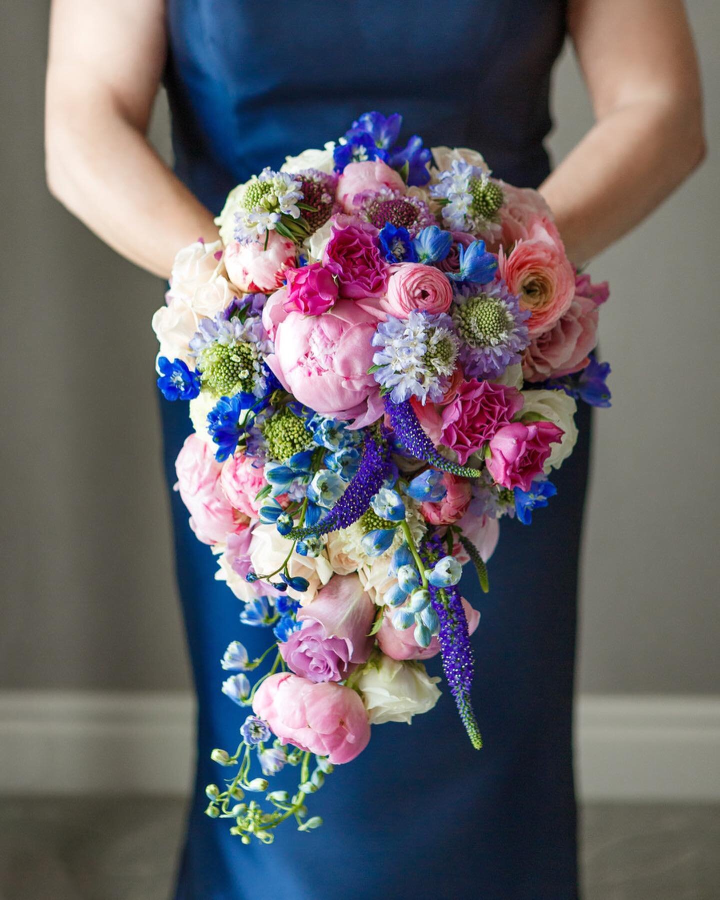 How about a little something blue for this dreamy colorful bouquet. Congratulations Fritz and Tess!

Floral: @festivestl 
Photo. @photo.elegance_1 
Venue: @ritzcarltonstlouis