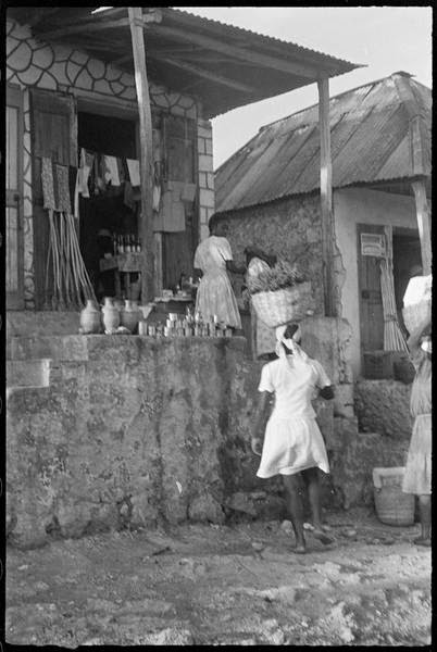 Denise Colomb guadeloupe pointe à pitre 1948 15.jpg