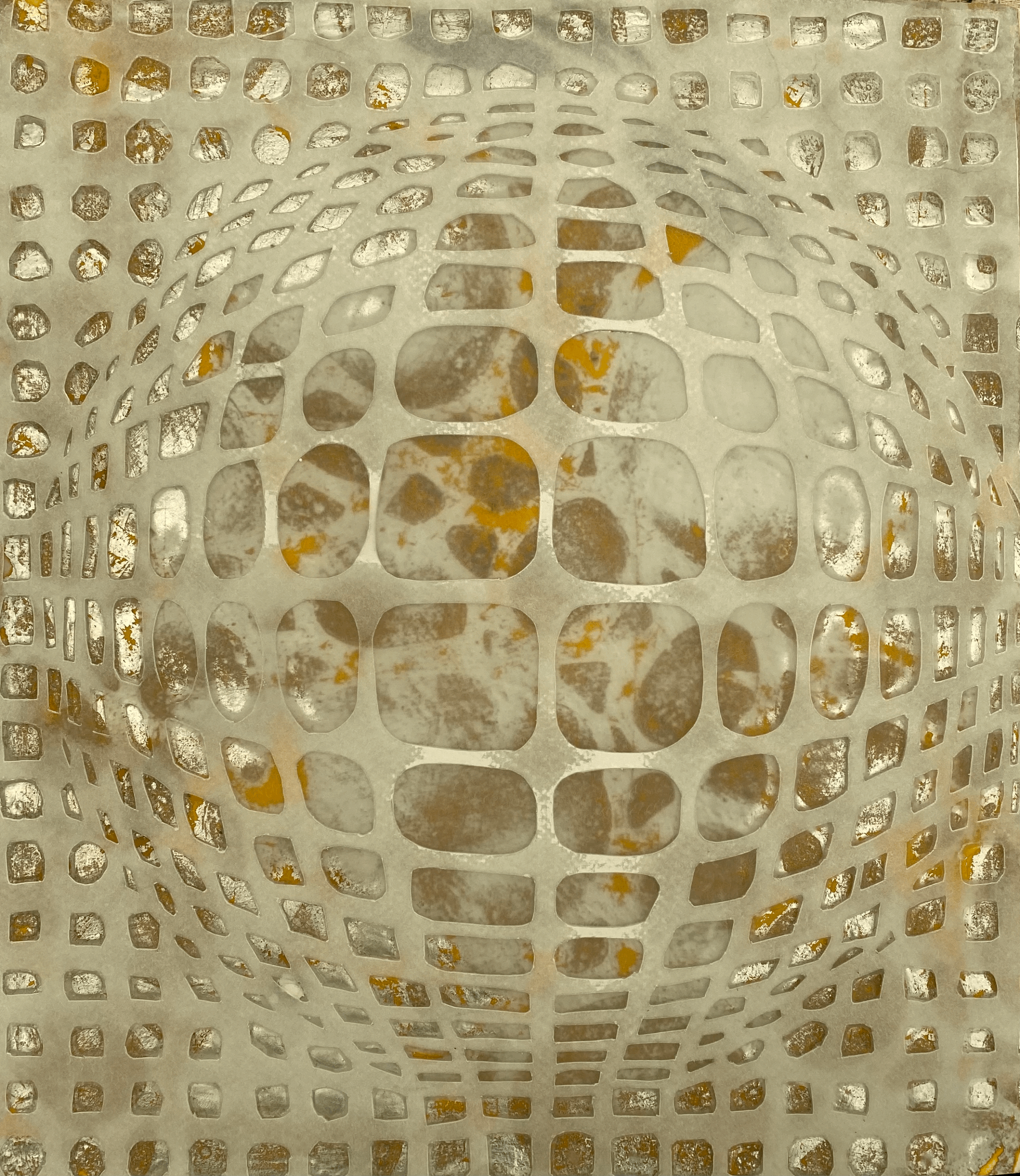 Trapped, 303 x 30cm, 2024