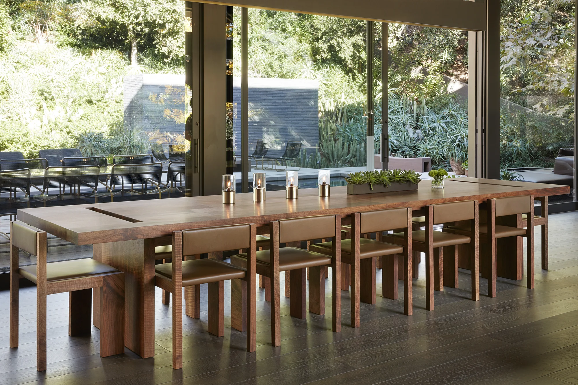 mandeville-group-dining-table-in-situ.jpg