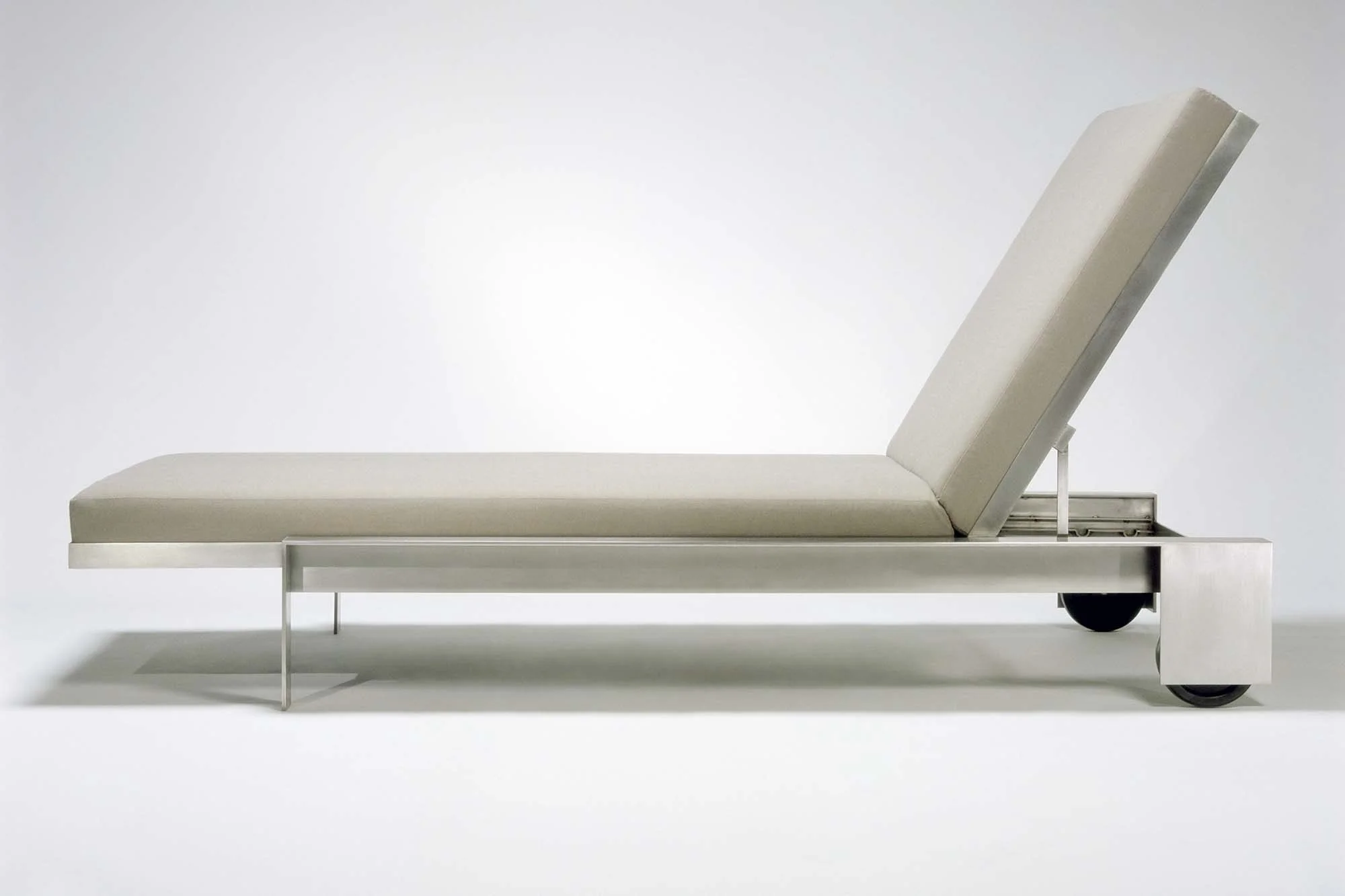 glencoe-chaise-lounge.jpg