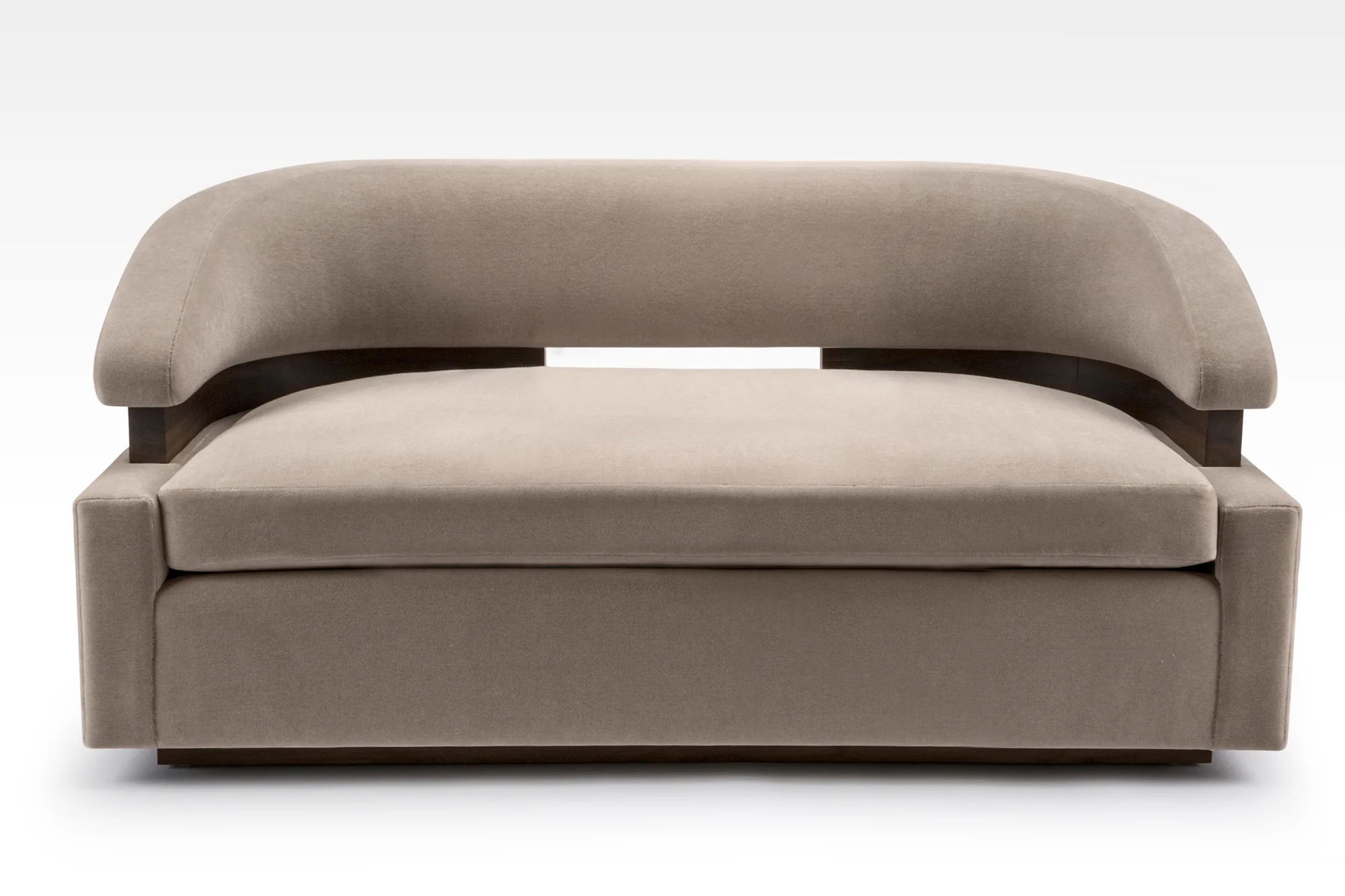 vienna-way-club-settee.jpg