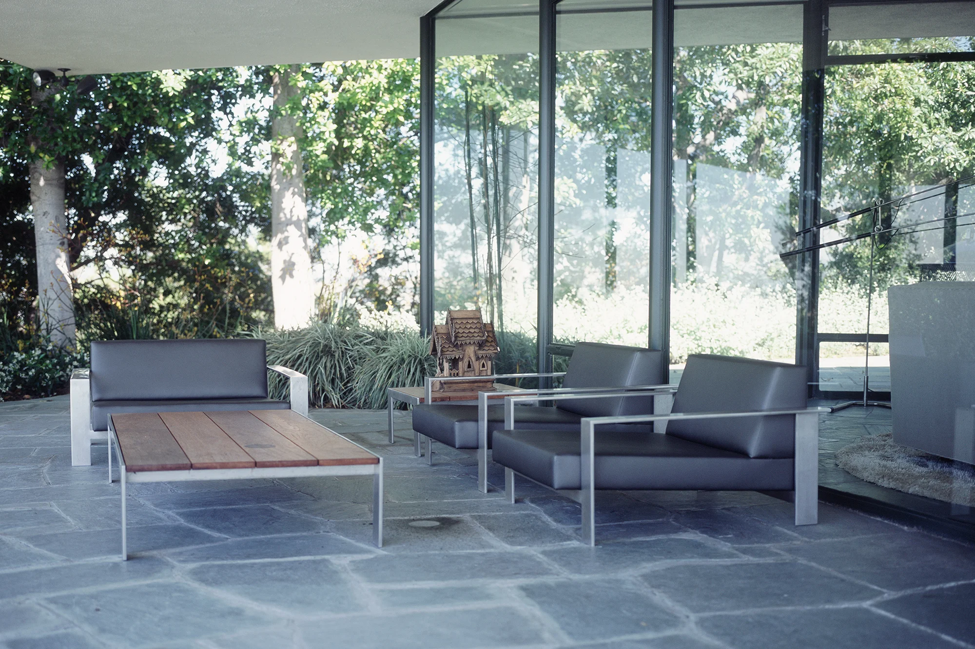 glencoe-lounge-table-in-situ-2.jpg