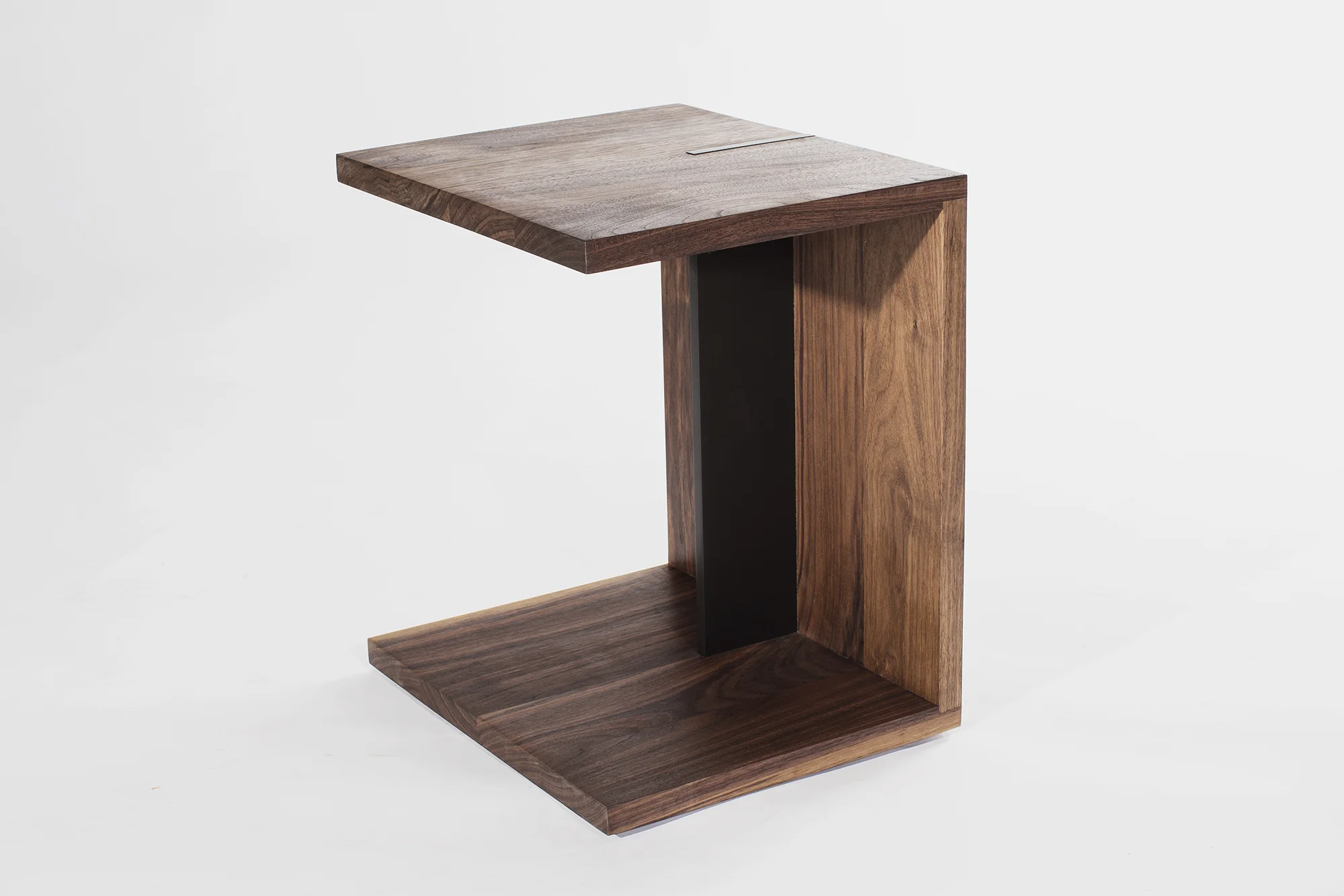 MarmolRadziner_MandevilleCanyonWoodSideTable.jpg