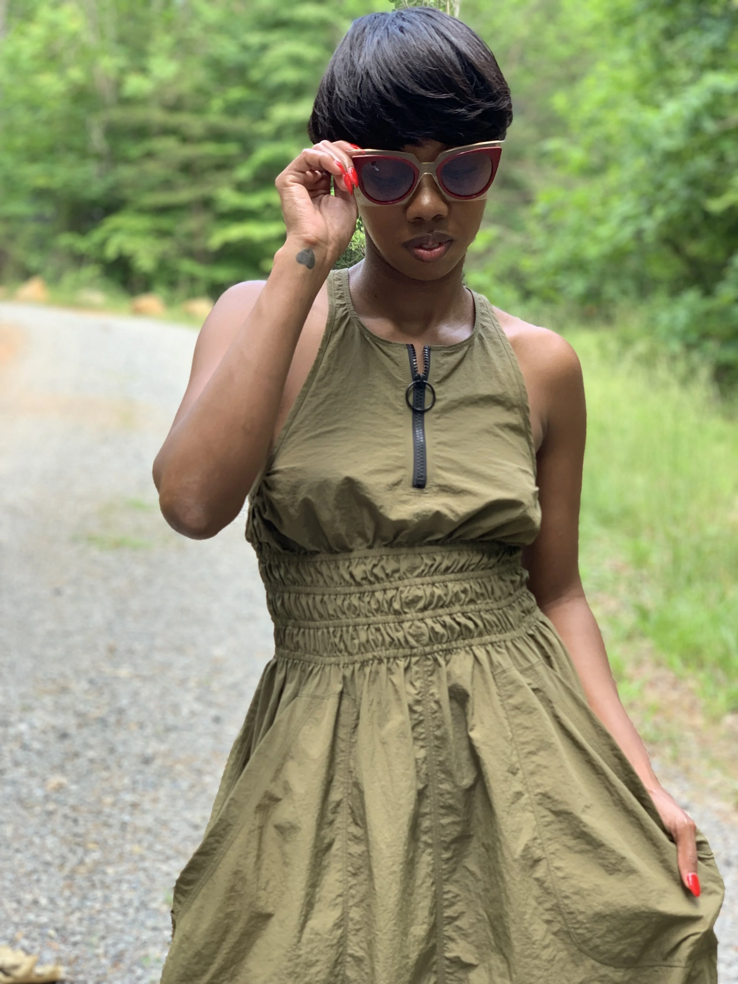 How to wear cold weather colors in the summer