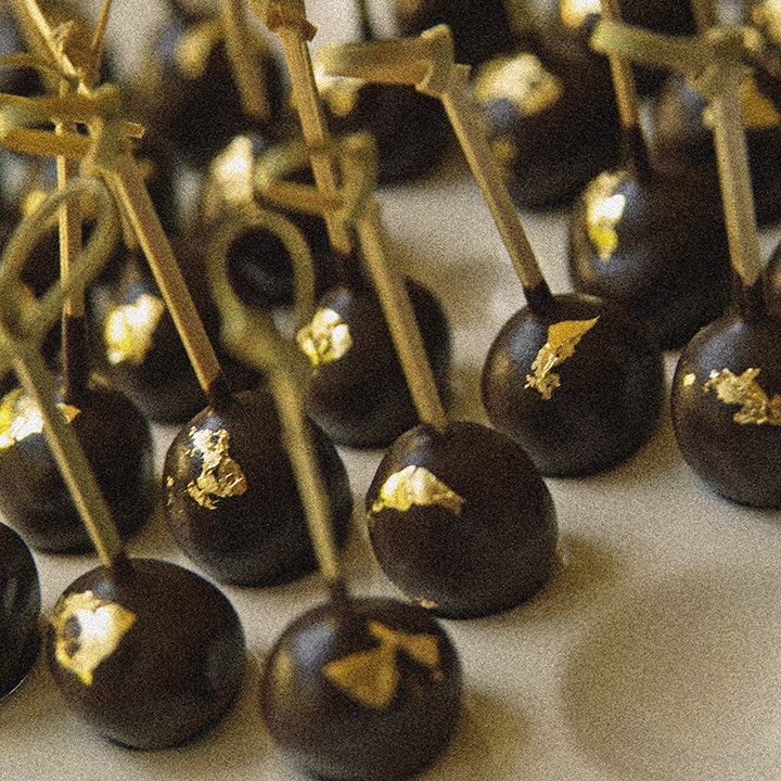 1984: Chocolate Under the Bed