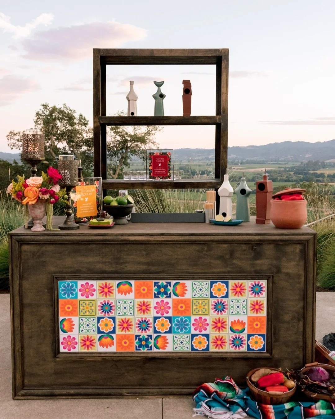 A pop of color and a cup of Mexican hot cocoa &mdash; a sweet way to warm up any gathering, no matter the season! ☕️✨

Event Planner: @coledrakeevents
Florals: @flowersbyedgar
Photographer: @davidmendozaiii
Rentals: @casario_designs
FOH &amp; Beverag