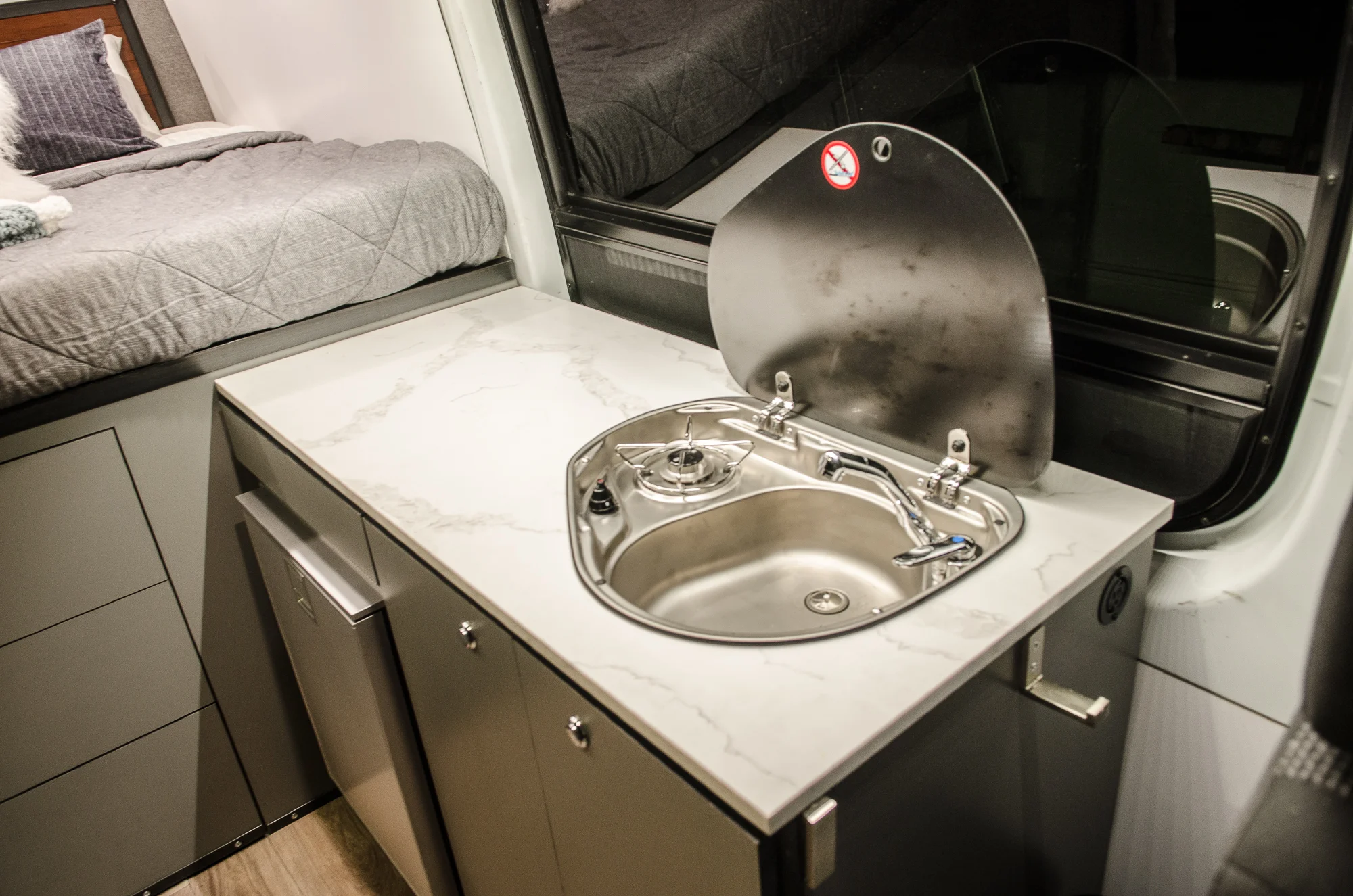 vanlife_moran_sprinter144_small-9.jpg