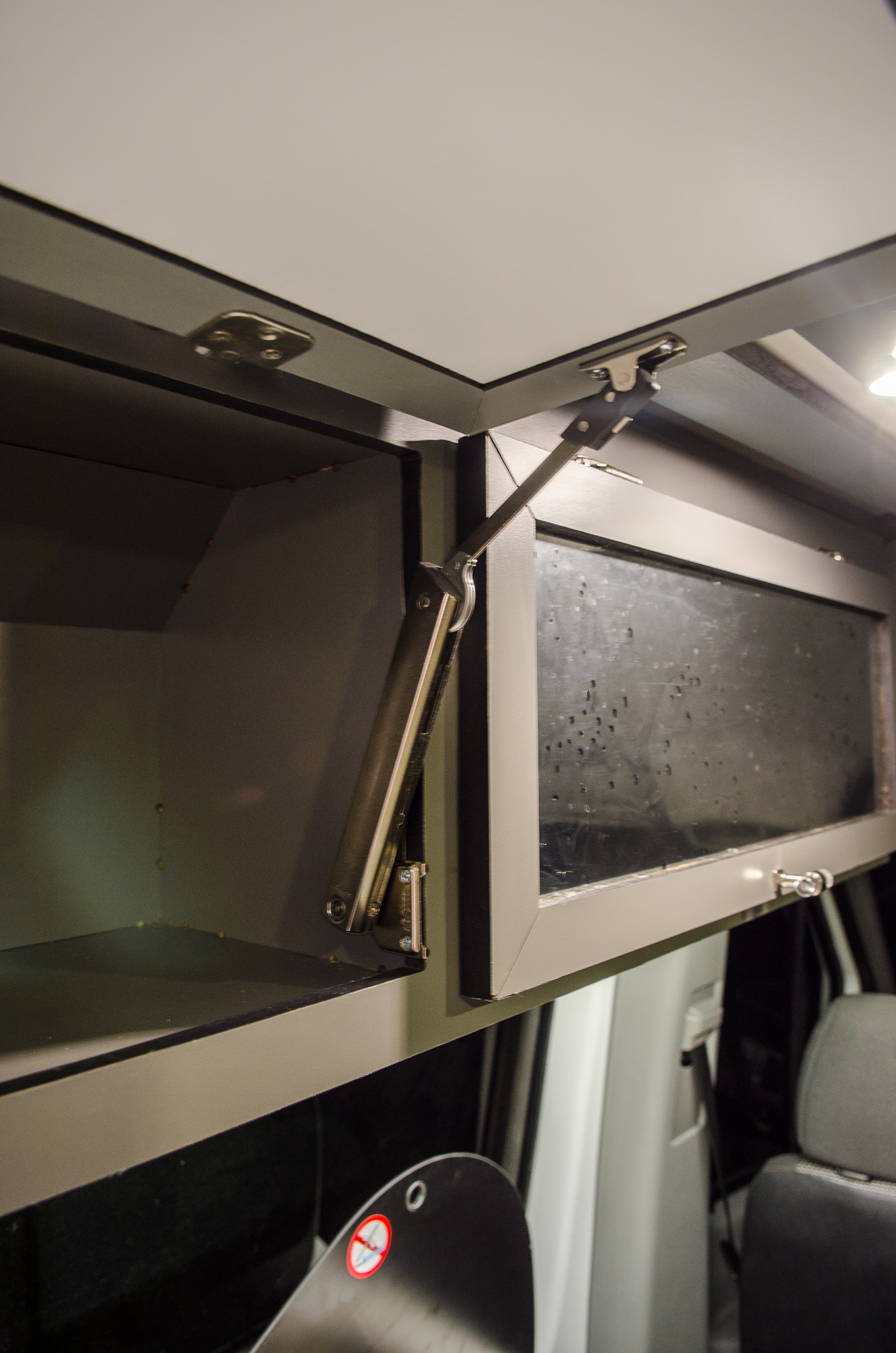 vanlife_moran_sprinter144_small-10.jpg