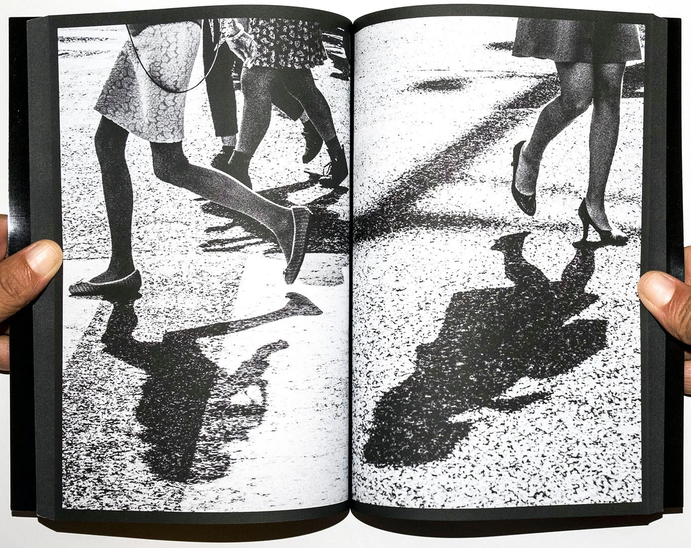 shibuya scramble spread2-web 1080.jpg