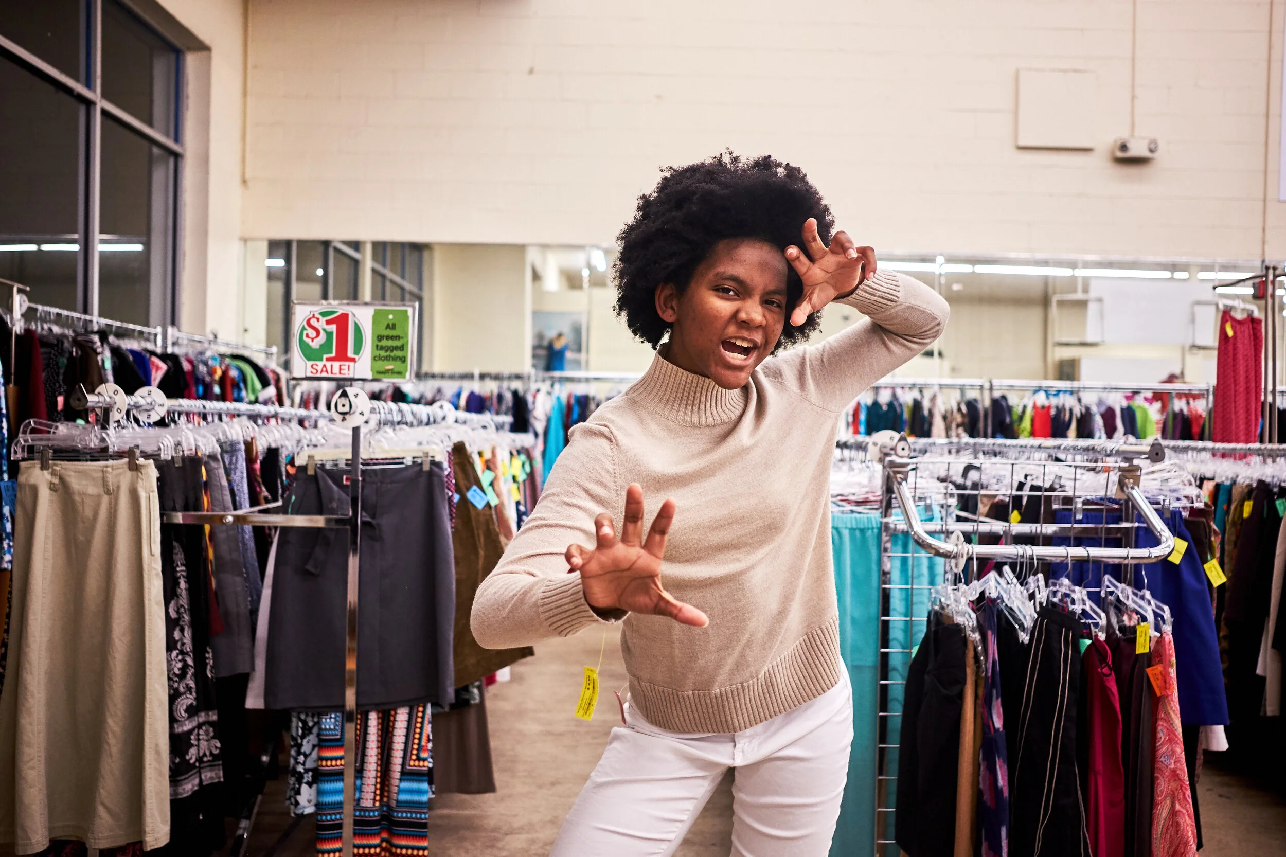 20191106_JW_INDY_KidsThrifting-Jordan-DSCF6338.jpg
