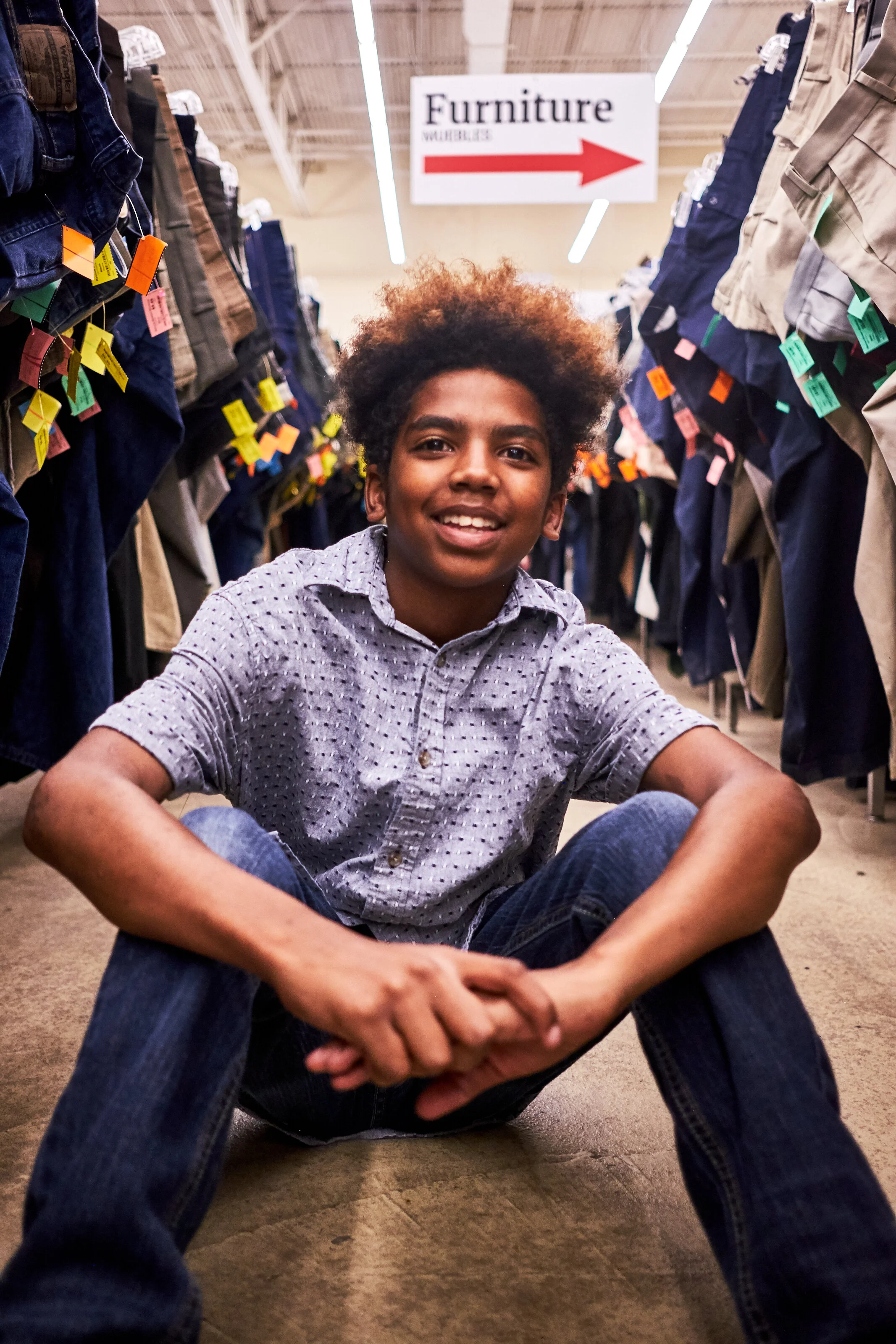 20191106_JW_INDY_KidsThrifting-Jahleel-DSCF6377.jpg