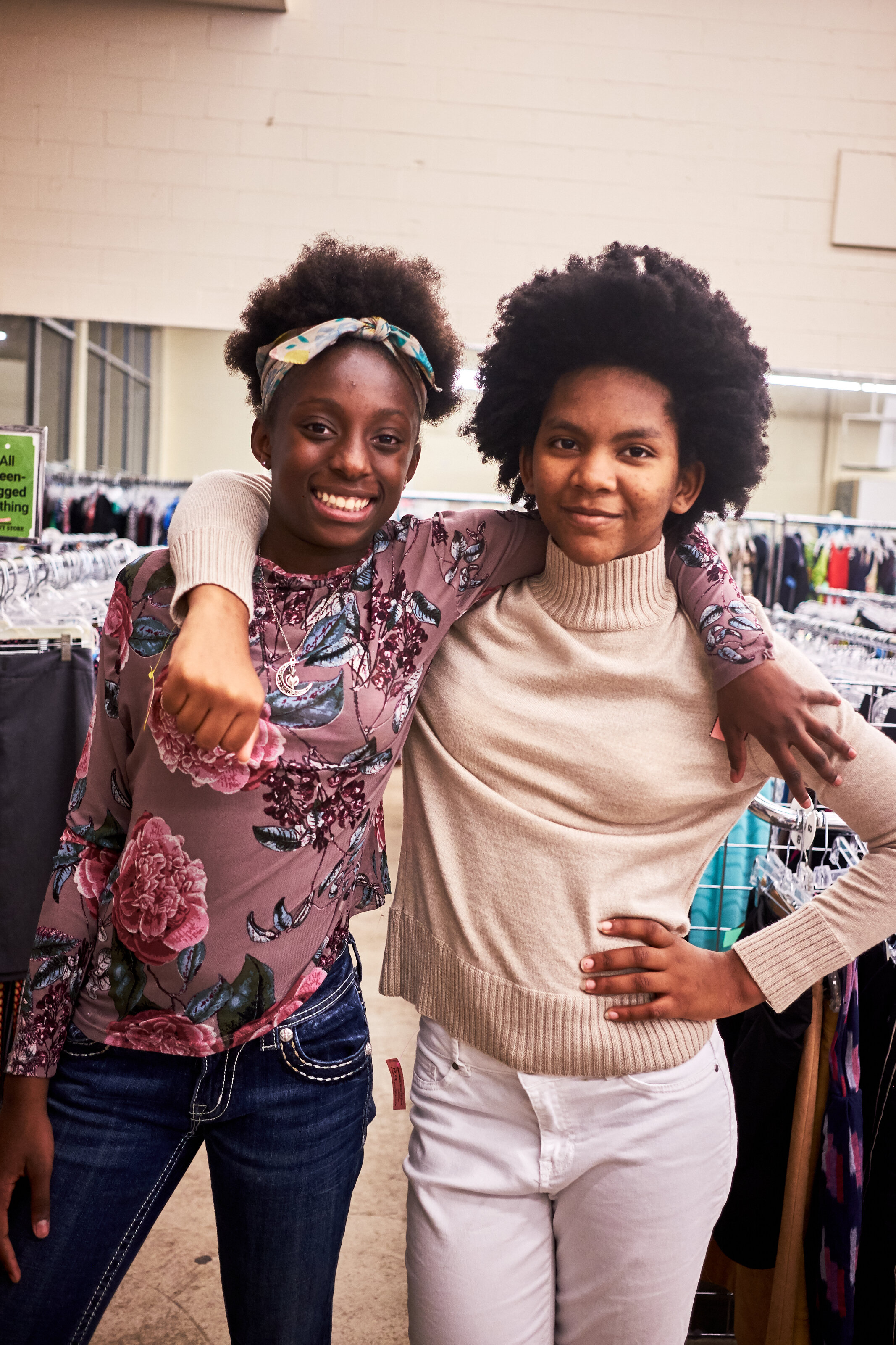 20191106_JW_INDY_KidsThrifting-Alazia-DSCF6358.jpg