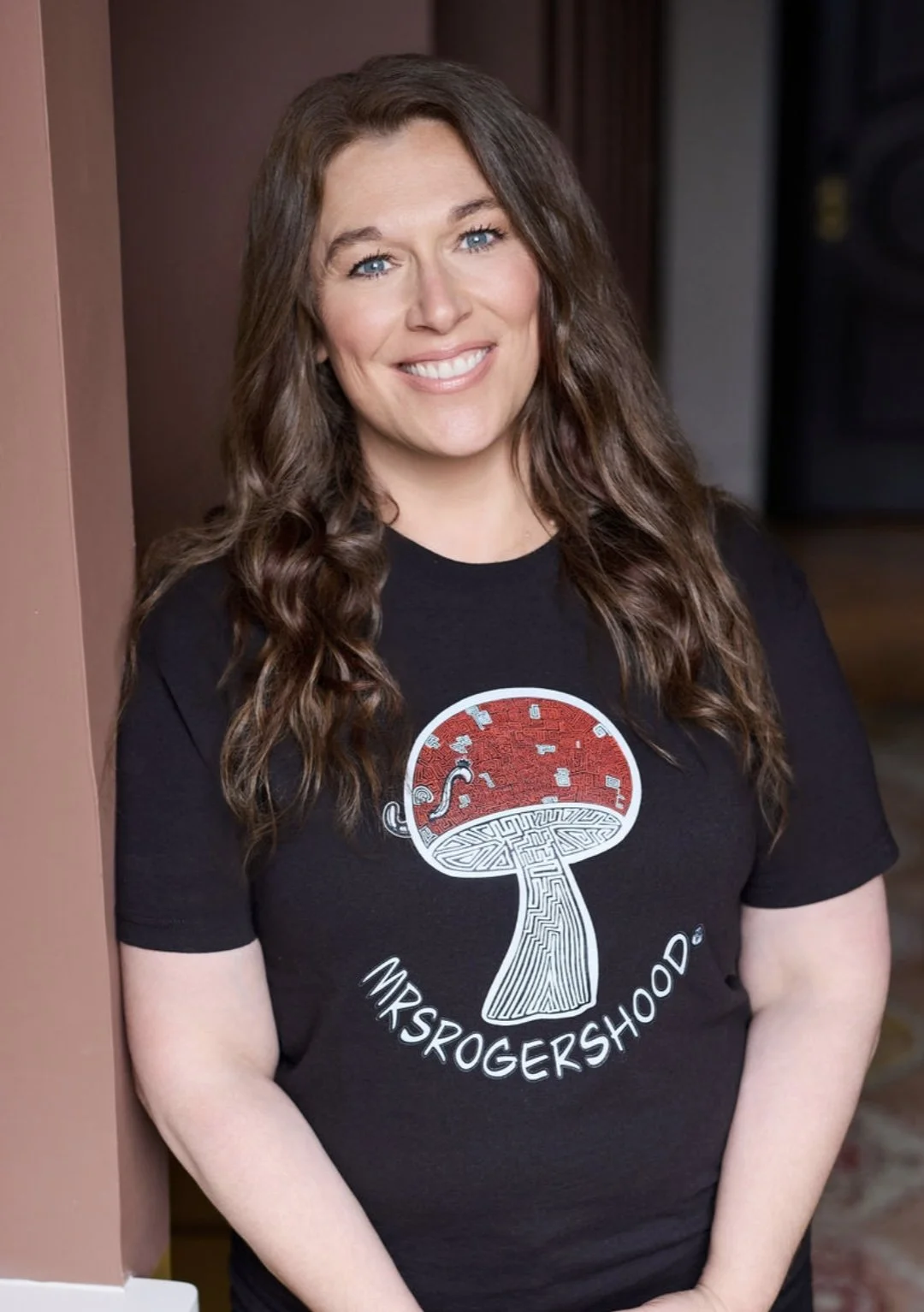 EVERYONE’S  FAVORITE VIRAL SENSATION “ WORM QUEEN” 