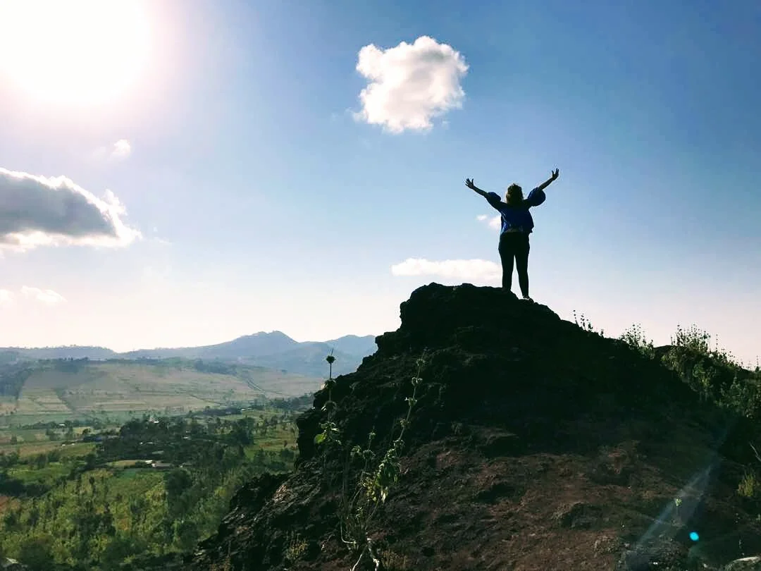 .Bonjour, Ciao, Hallo.