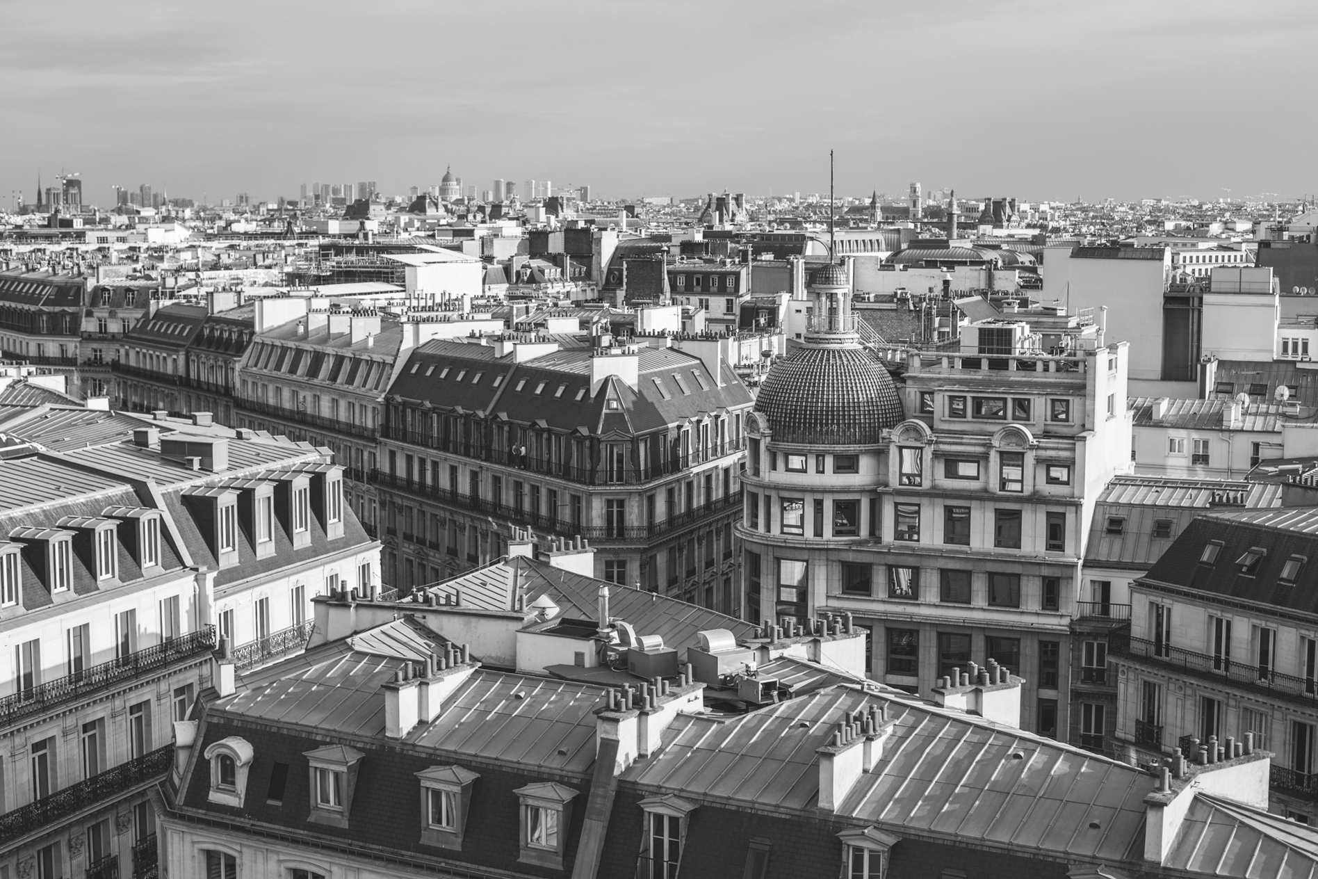 Paris_byRodrigoRiz11bw.jpg