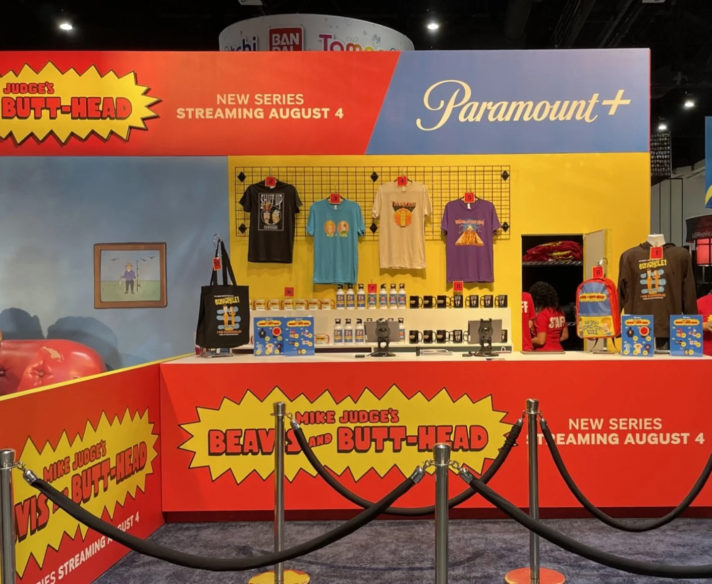 Snow Takes on 2022 Comic-Con