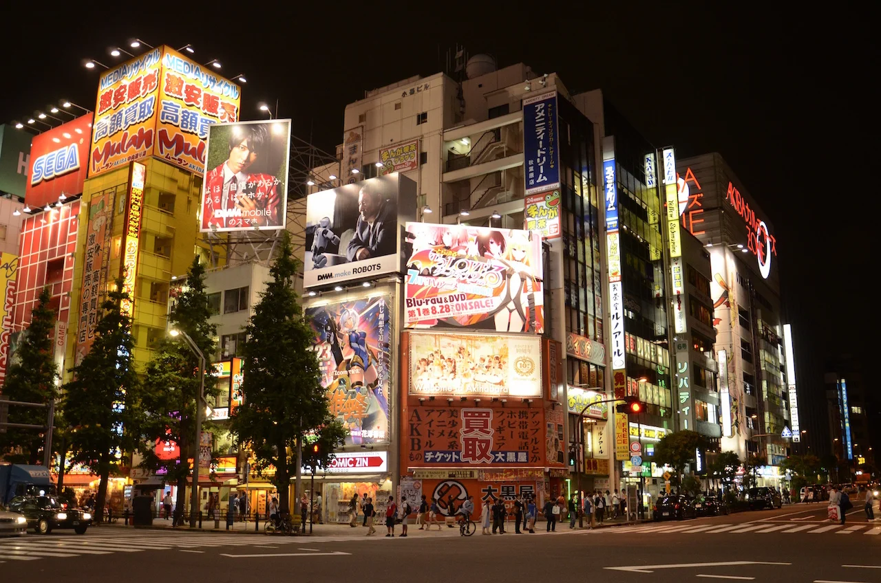 One of the things we love about Japan is that it can be SOOOO traditional and restrained - but then you get the crazy hyper-modern technological, pop and sex obsessed side as a counter-balance. Akihabara , the electronics district of Tokyo is the epitome of this - it all comes together here: Manga, Electronics, CosPlay... Otaku Culture!!!