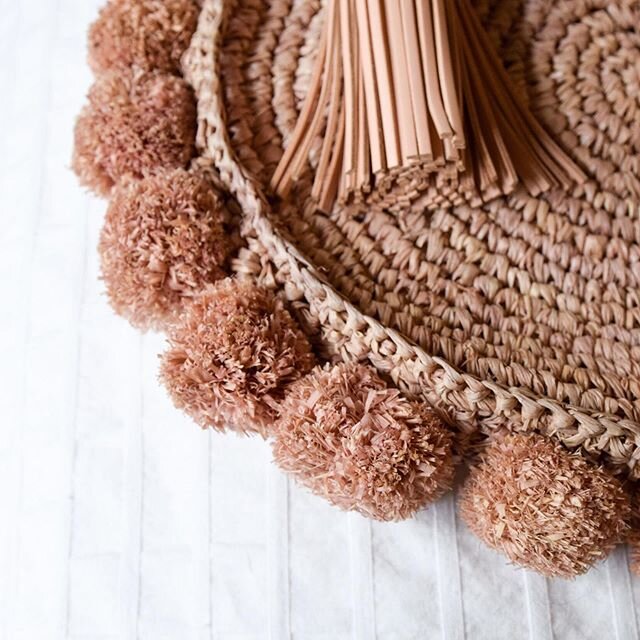 Summer close ups. #pompom #strawbag #summerstyle #loefflerrandall