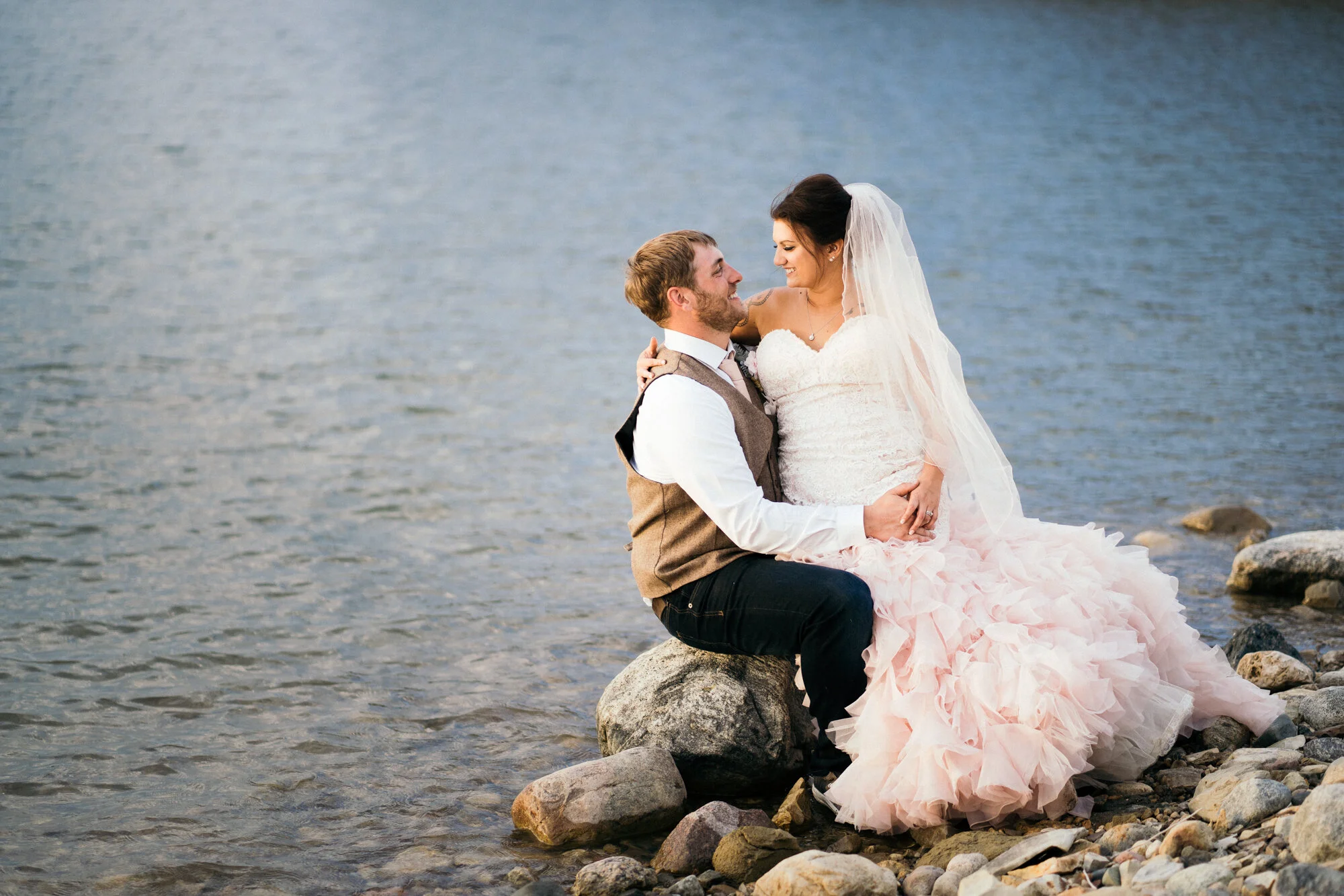 Rustic Lake Sakakawea Wedding - Cole &amp; Breanna