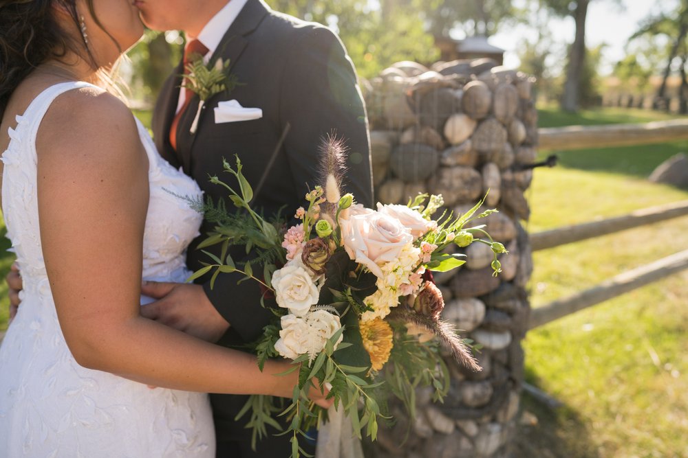 Swift River Ranch Wedding Photos // Billings, MT Photographer // Mackenzie-Dakota - 41