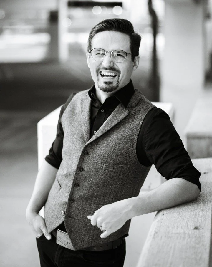 🌟 Hey there, I&rsquo;m Zak! 🌟

It&rsquo;s been a minute, and I thought it was time to reintroduce myself! 👋 I&rsquo;m a wedding photographer who specializes in capturing real moments and genuine emotions. I believe the best photos happen when you 