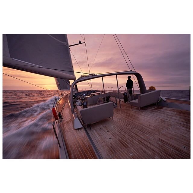 First light || #sailing #sunrise #sailing #northsails #sonyalpha @willyaltadill @joshwise1 @nadinelivraghi