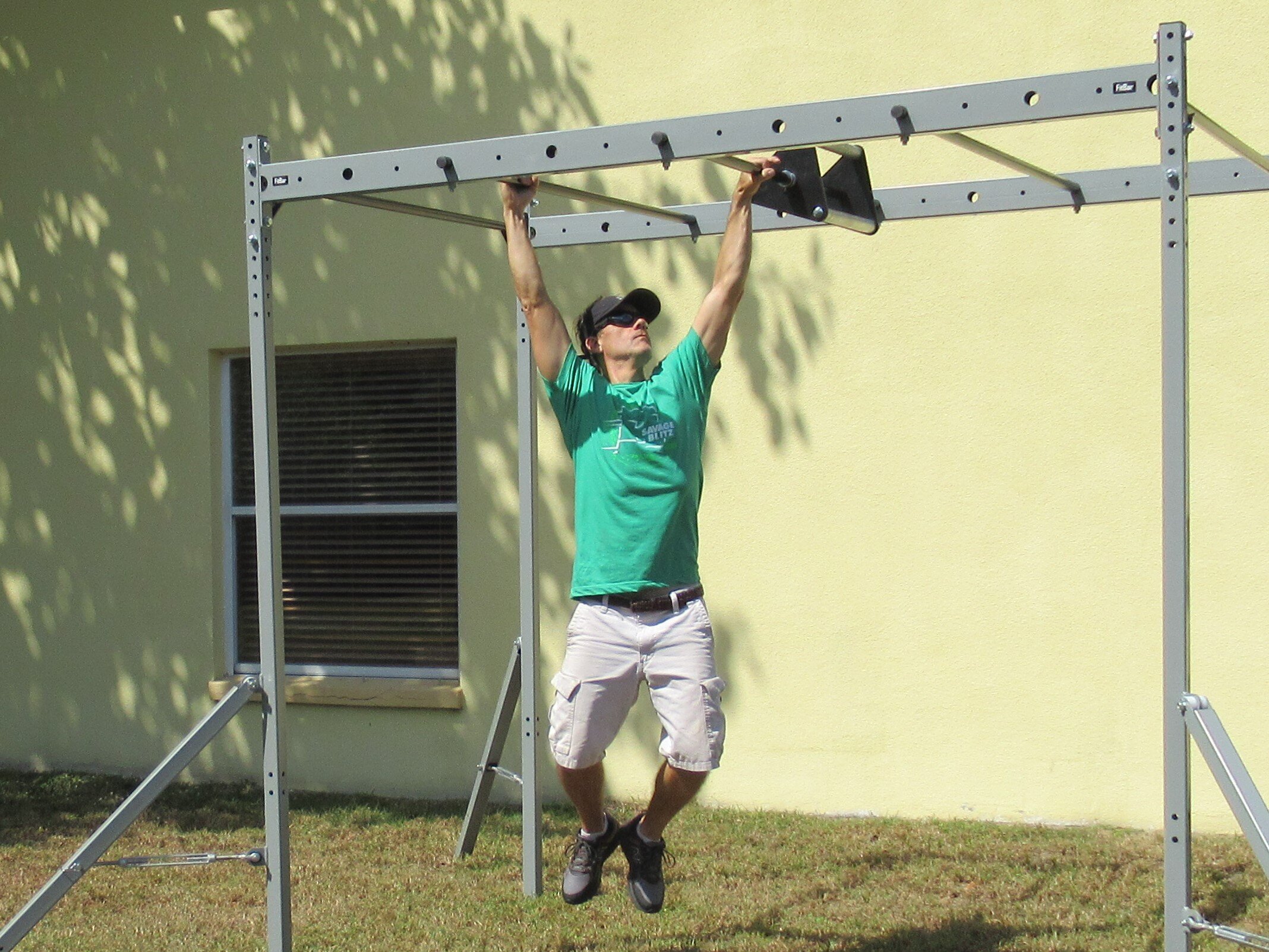 How Far Apart Should Monkey Bar Rungs Be? – GEZC