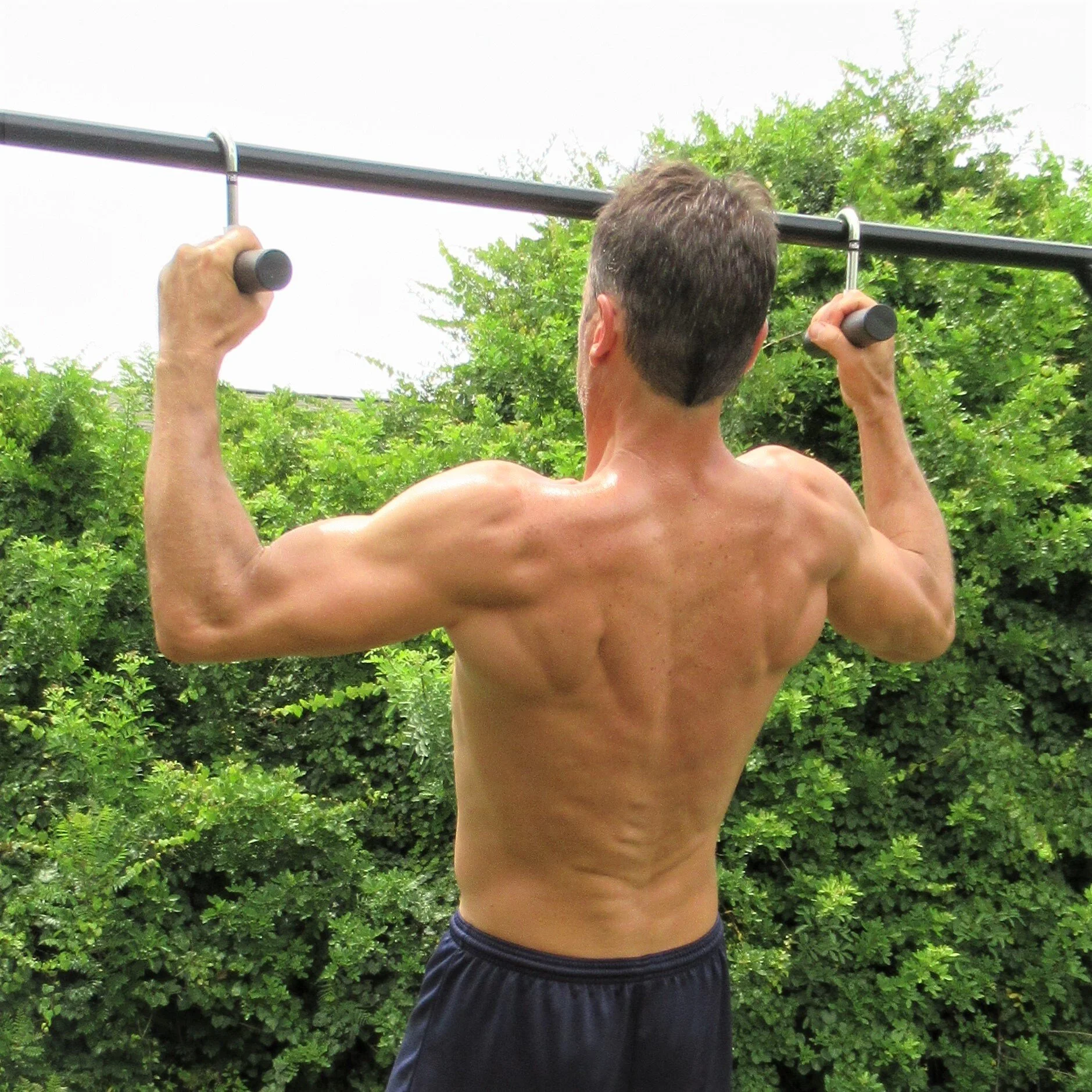 wide neutral grip pull up