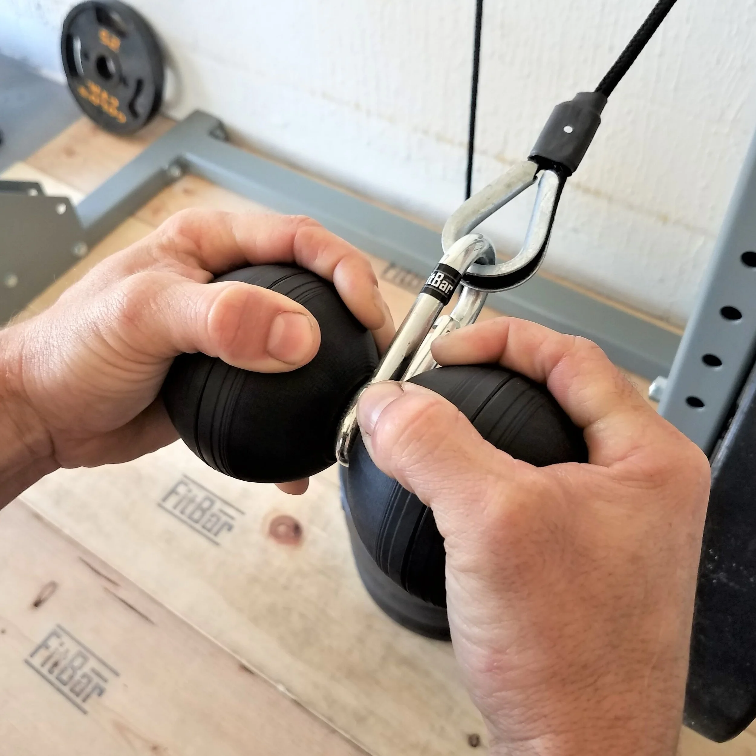 seated cable row handle