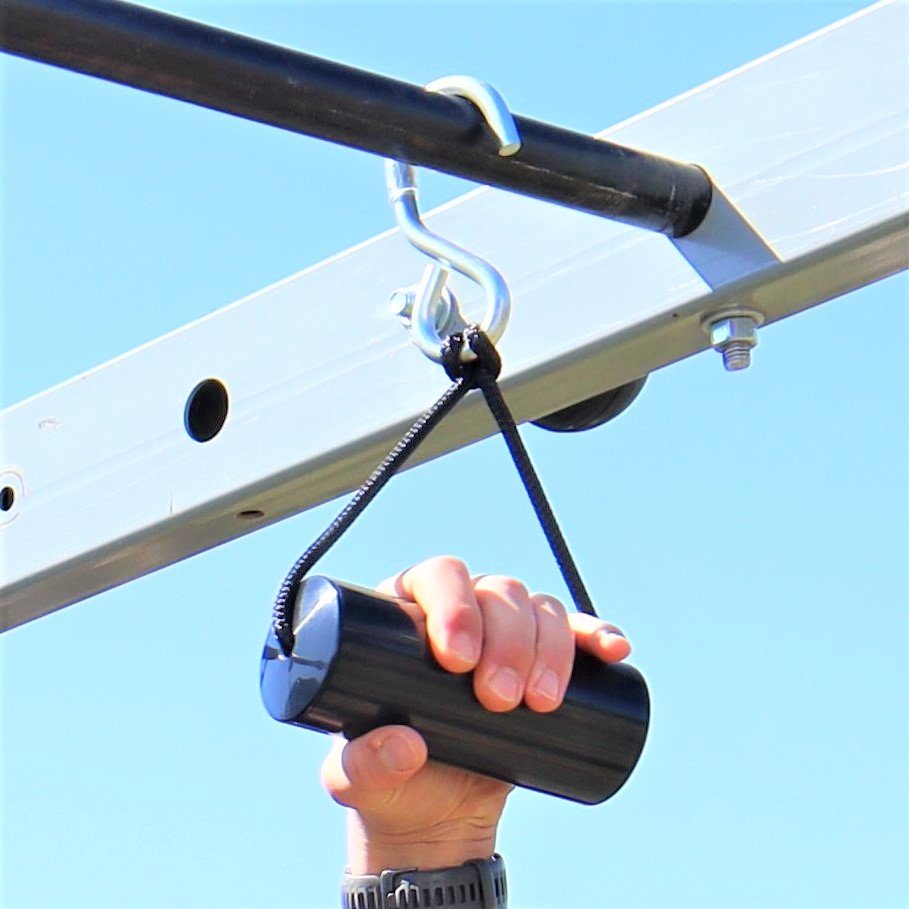 Grip on thick pull up handle