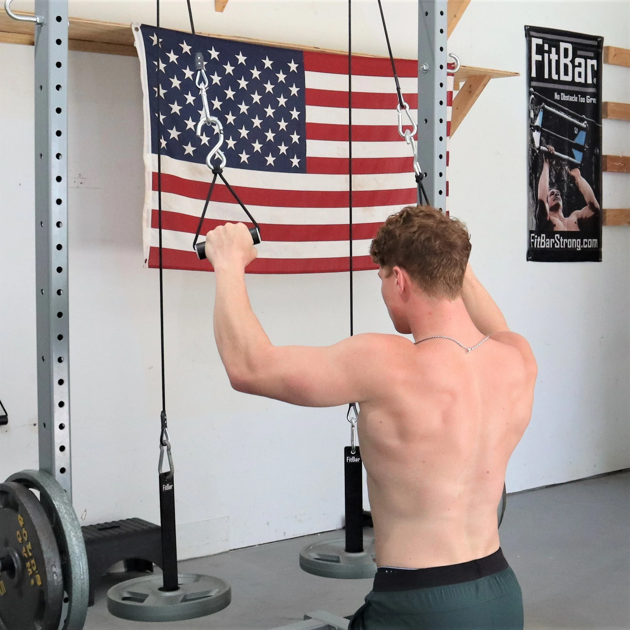 lat pulldown with handles