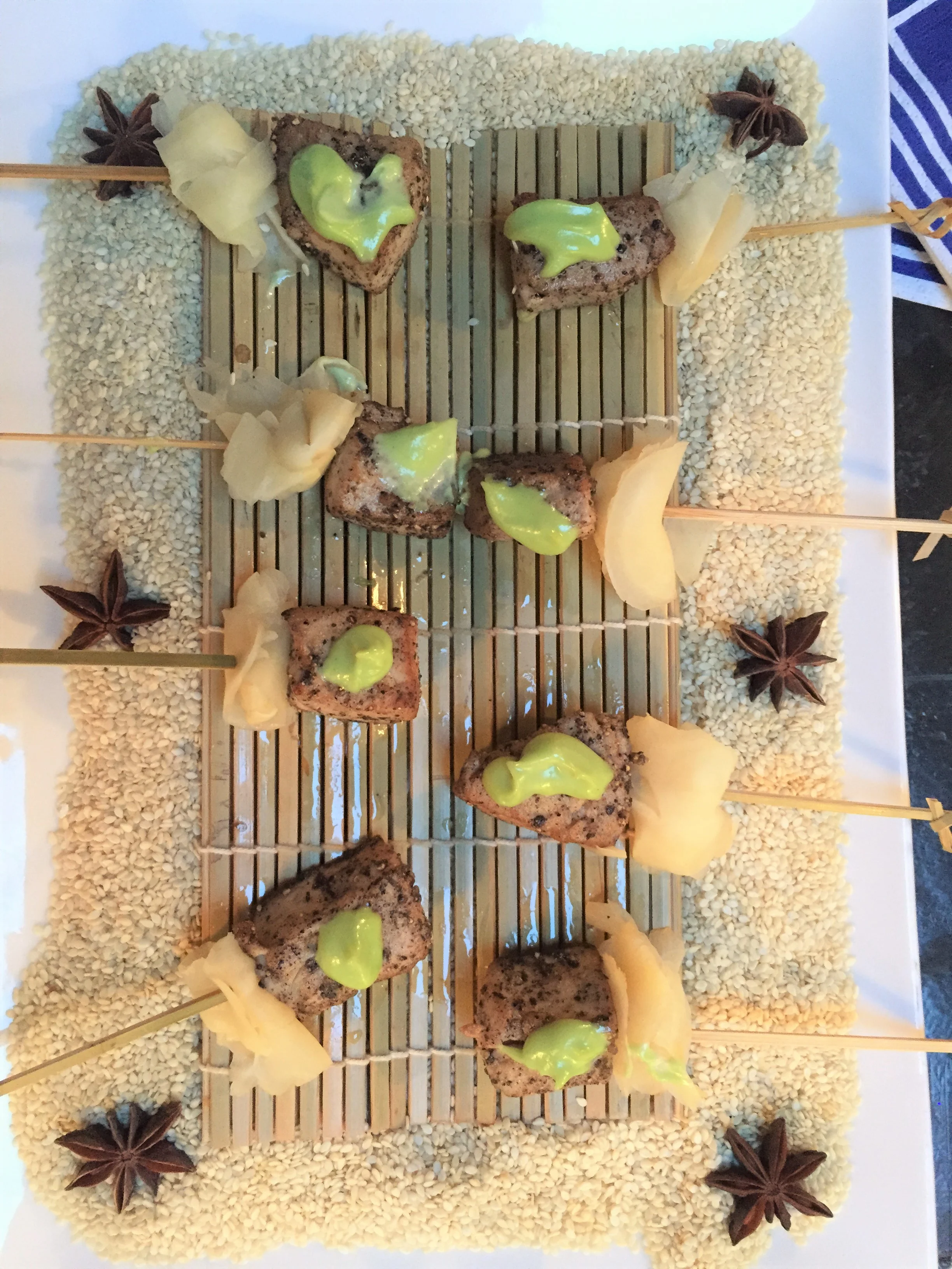 Peppered Tuna w White Ginger & Wasabi Mayo