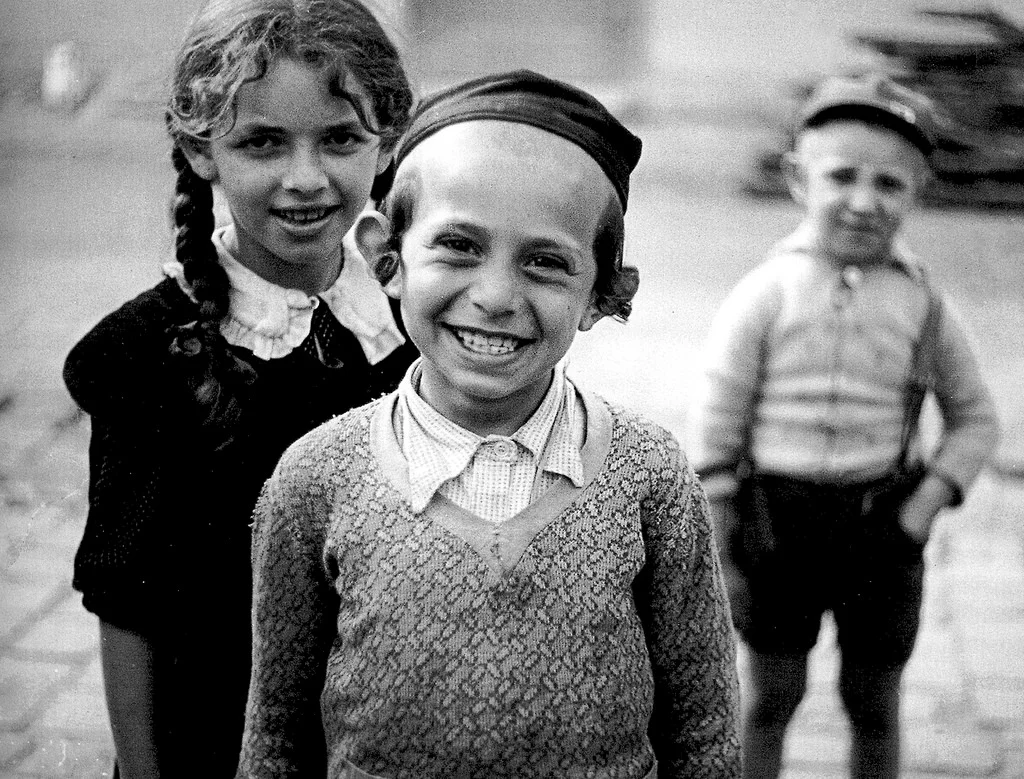 Roman Vishniac , 1935-38