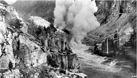 Clearing Hell's Gate Rockslide, Fraser River ca. 1916, Vancouver Public Library