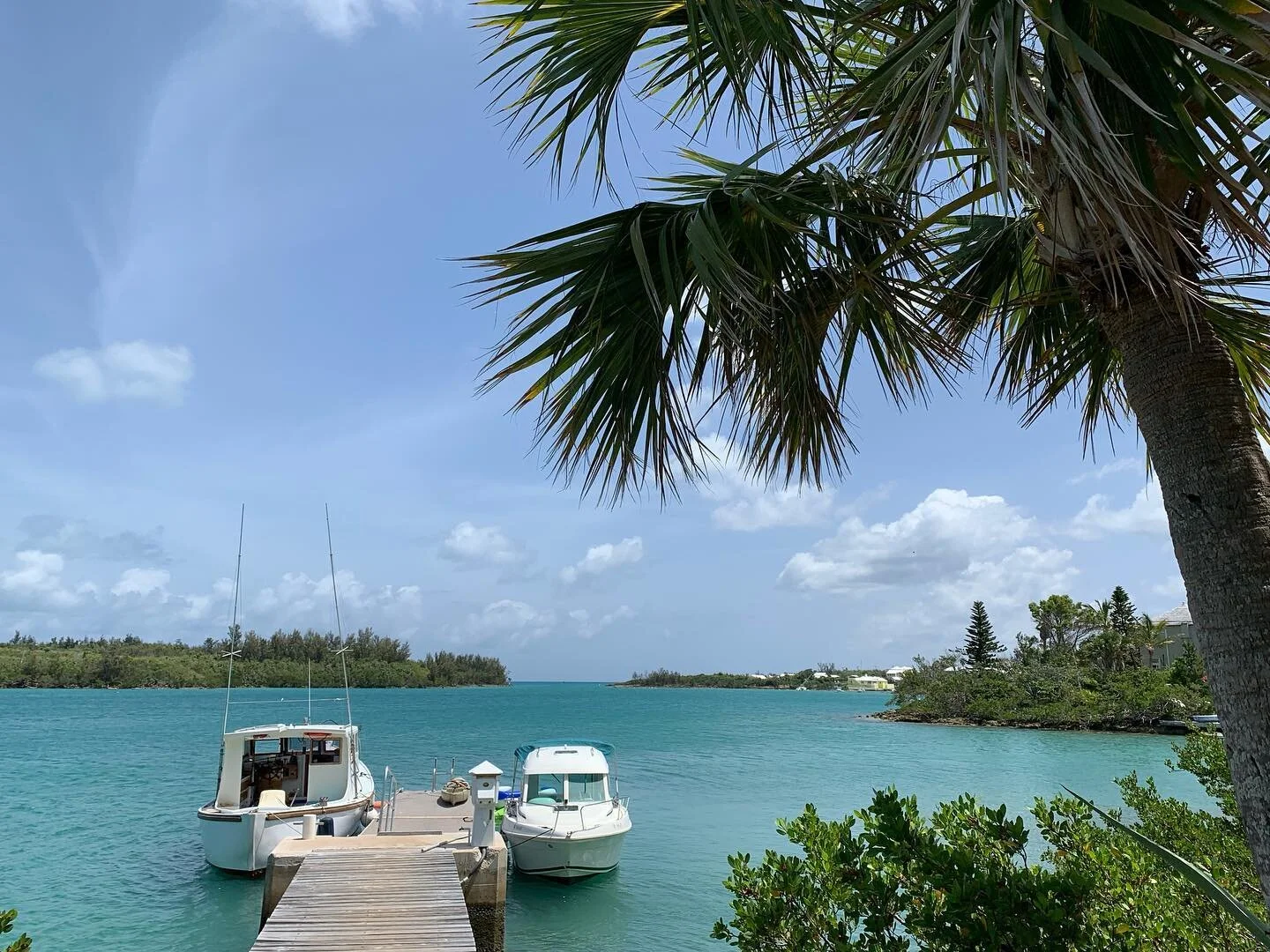Spotted! We spent a little bit of time on Oswego Island the other day - such a gorgeous spot for a vacation rental! @oswegoisland Planning a trip? Be sure to check them out!