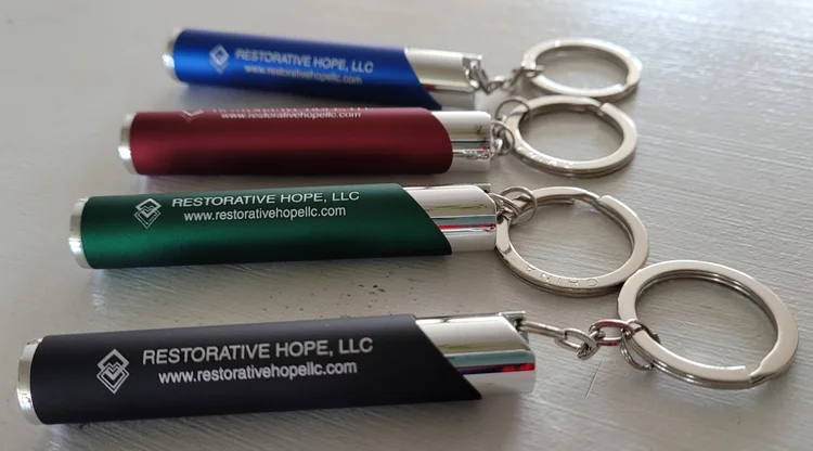 Touch-Free Retractable Stylus Keychain