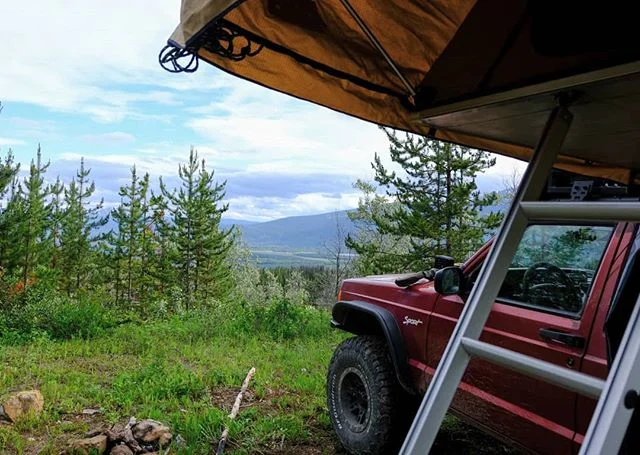 Managed to find another pretty epic campsite, this time with a nice view of some glaciers across the valley!
