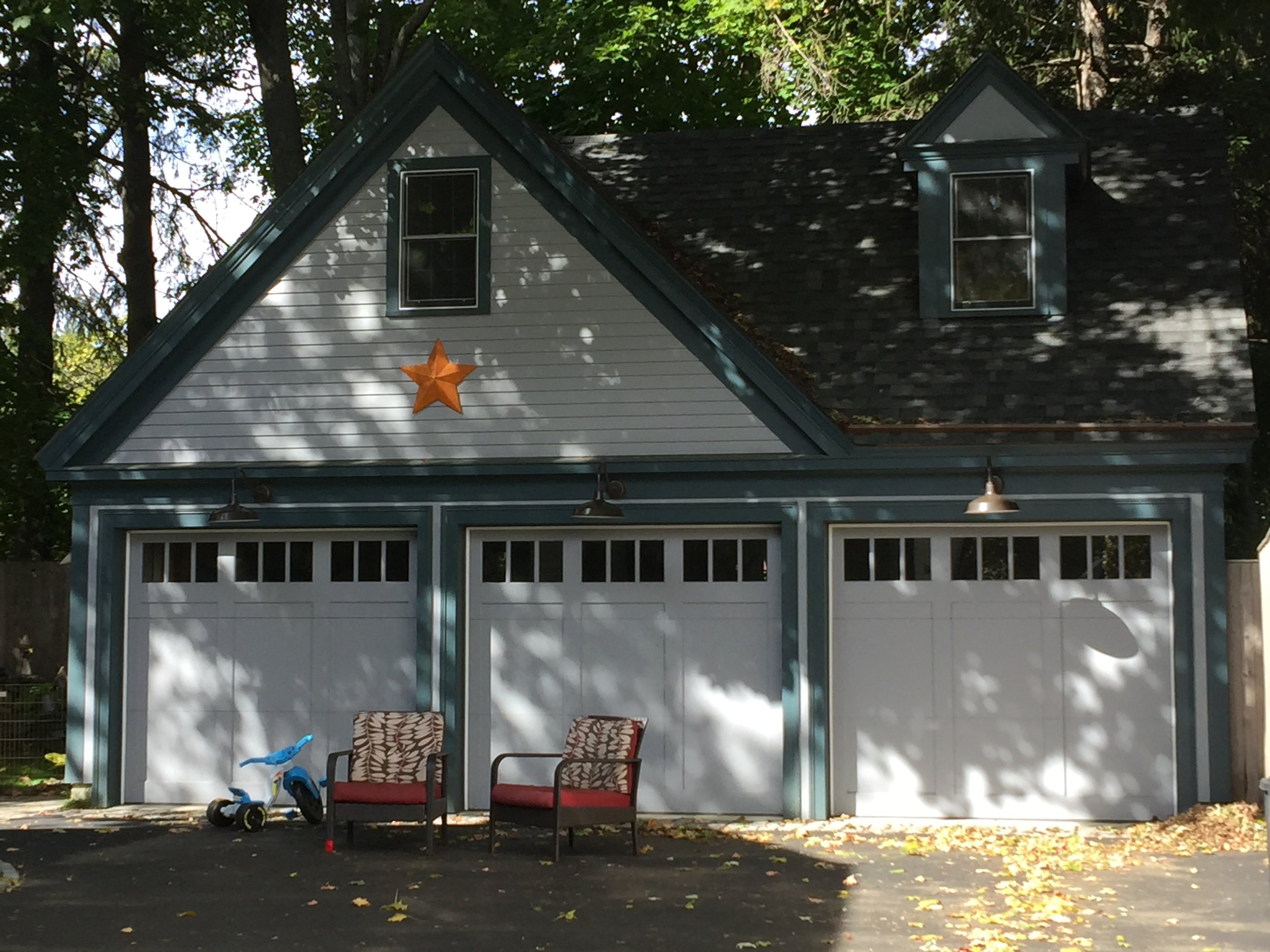  lovingly called the “garagemahal” by neighbors 